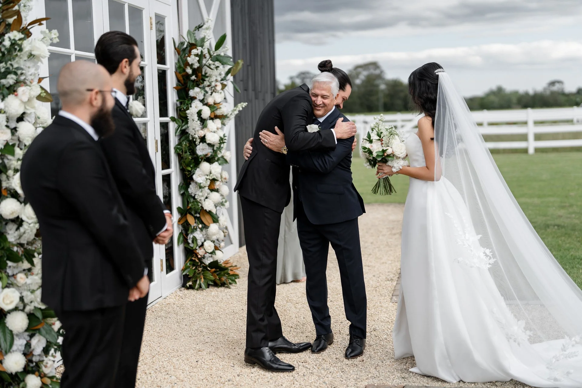 SaltAtelier_SydneyWeddingPhotography_SydneyWeddingPhotographer_DarkHorseVineyard_ElysiaSamuel_33.jpg