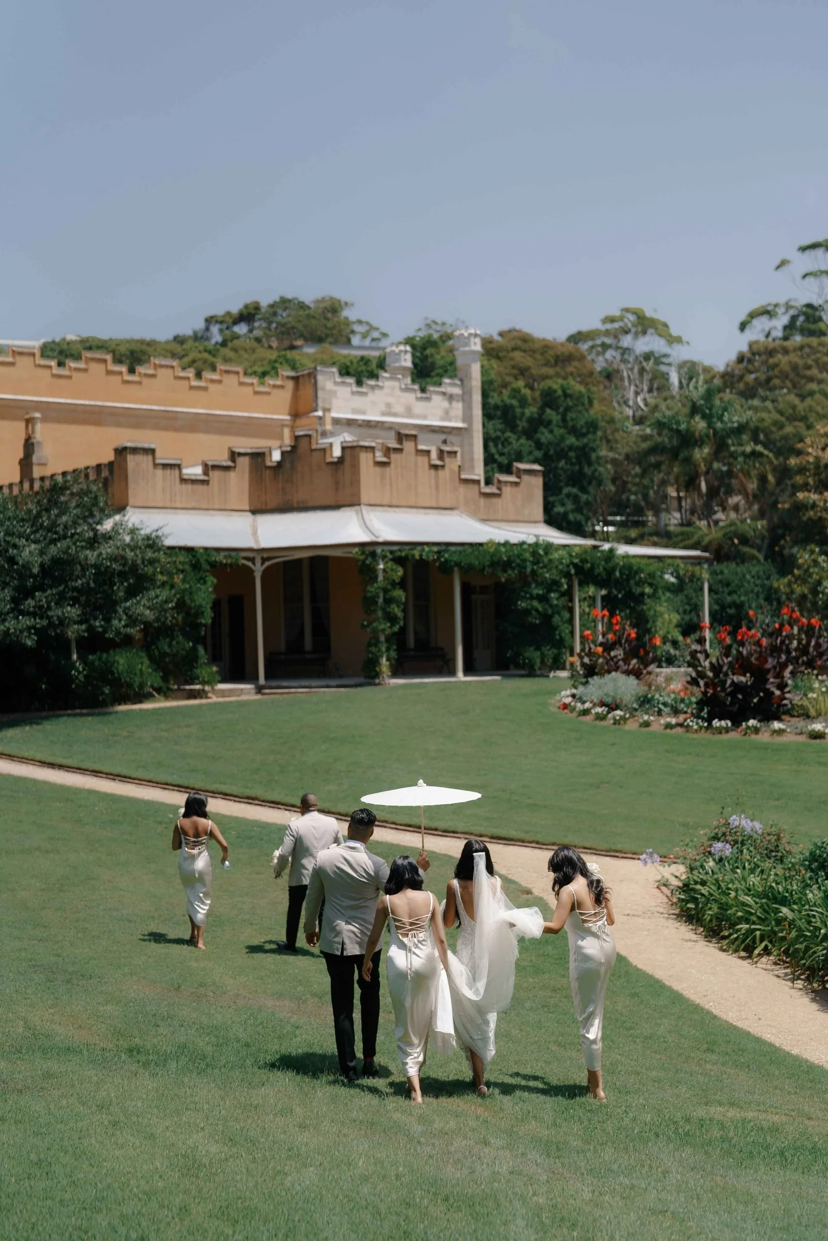 SaltAtelier_SydneyWeddingPhotographer_SydneyWeddingPhotography_WeddingVenue_VaucluseHouse_10-scaled.jpg
