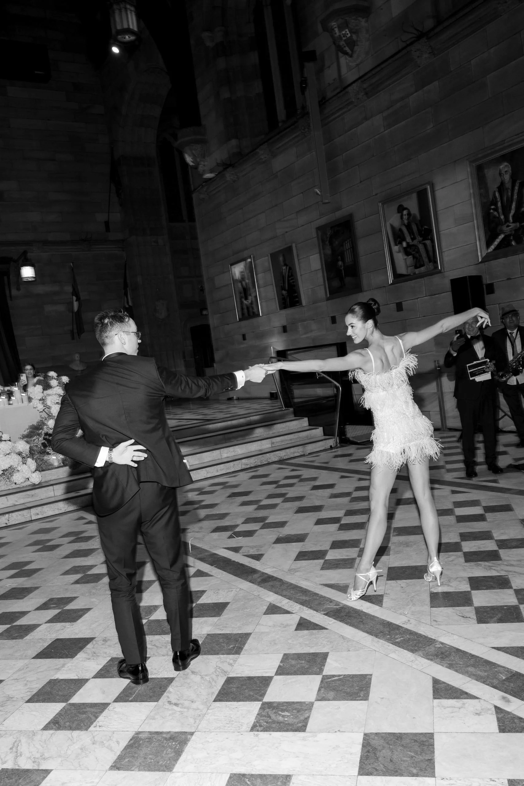 SaltAtelier_SydneyWeddingPhotographer_TheGreatHall_UniversityOfSydney_AlexisCooper_107-scaled.jpg