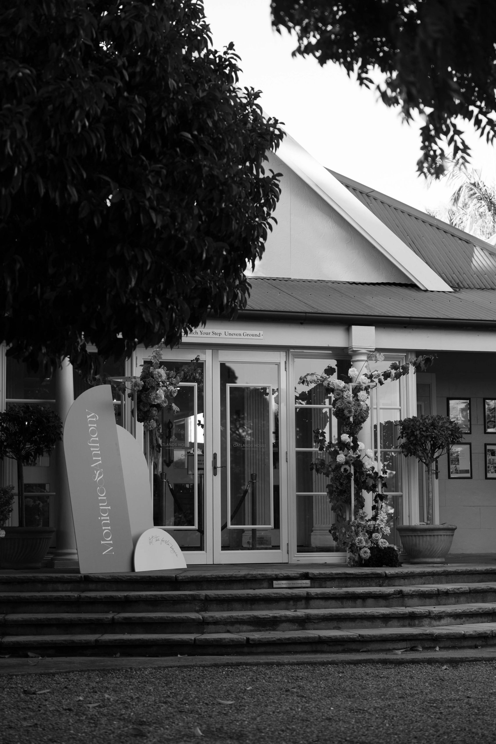 SaltAtelier_SydneyWeddingPhotographer_SydneyWeddingPhotography_OatlandsHouse_MoniqueAnthony_3-scaled.jpg