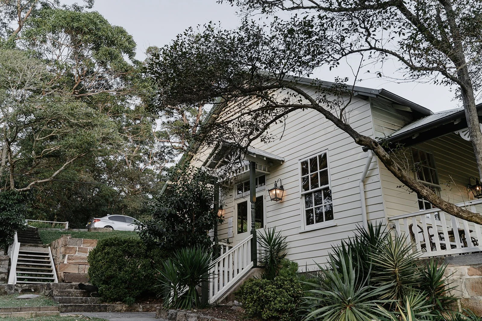 SaltAtelier_SydneyWeddingPhotographer_AtholHall_WeddingVenue_3.jpg