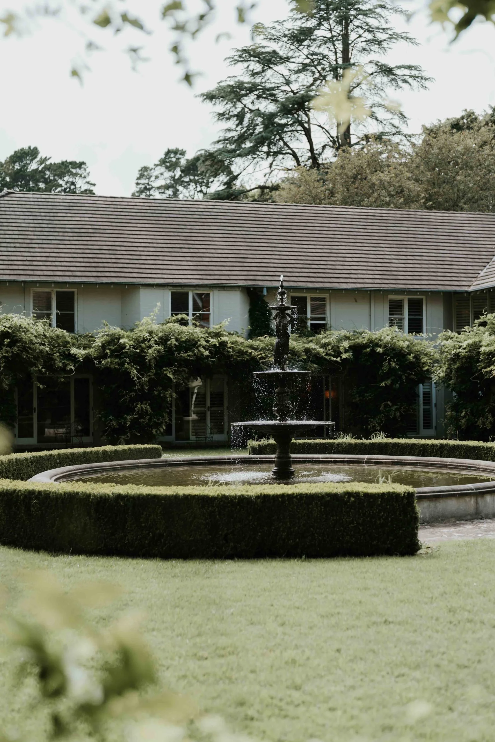 SaltAtelier_SydneyWeddingPhotography_SydneyWeddingPhotographer_MiltonParkCountryHouse_DoraPatrick_15-scaled.jpg