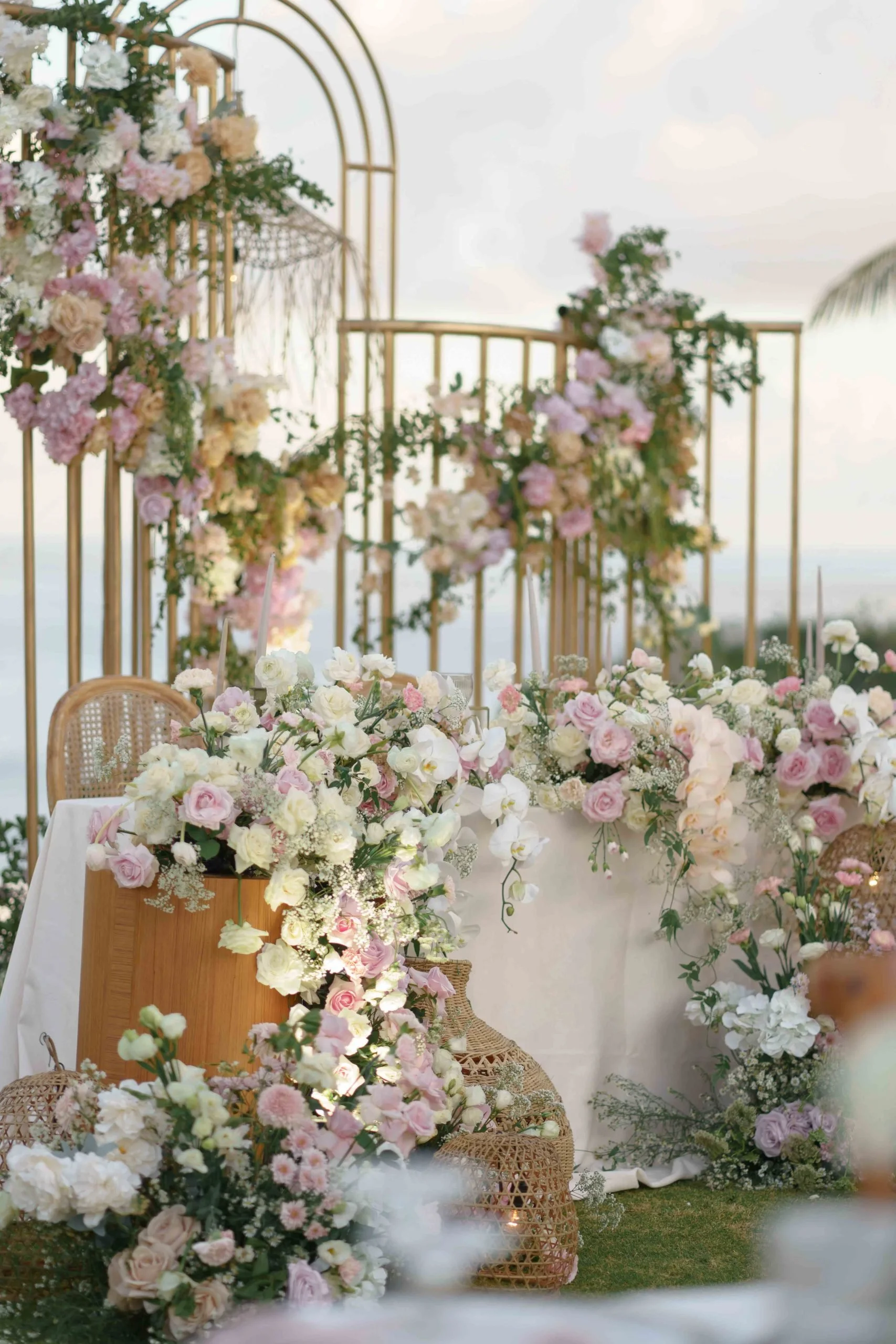 SaltAtelier_SydneyWeddingPhotographer_BaliWedding_TheUngasanWeddings_EinoJohnny_121-scaled.jpg