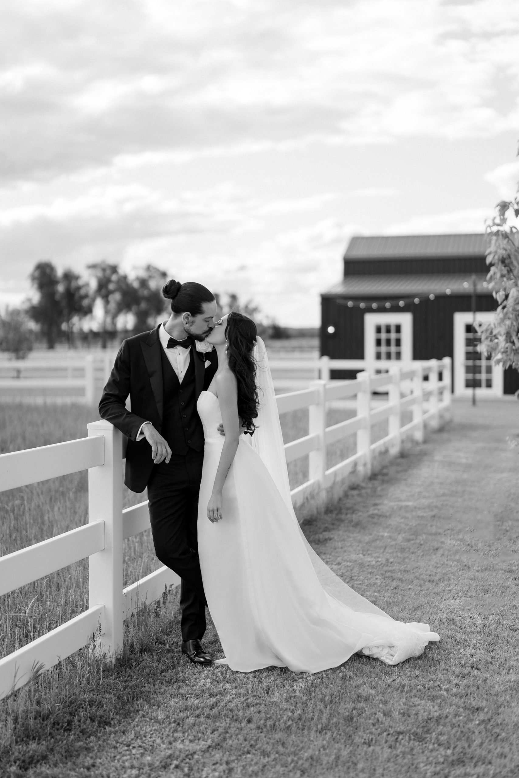 SaltAtelier_SydneyWeddingPhotography_SydneyWeddingPhotographer_DarkHorseVineyard_ElysiaSamuel_70-scaled.jpg