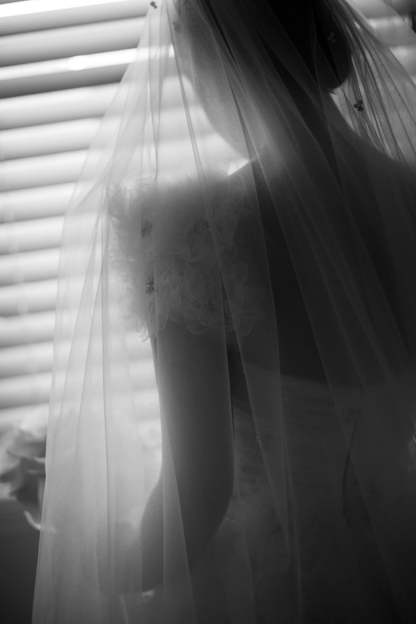 SaltAtelier_SydneyWeddingPhotographer_SydneyWeddingPhotography_TheEveleigh_TheGrounds_LeahMarcus_11-scaled.jpg