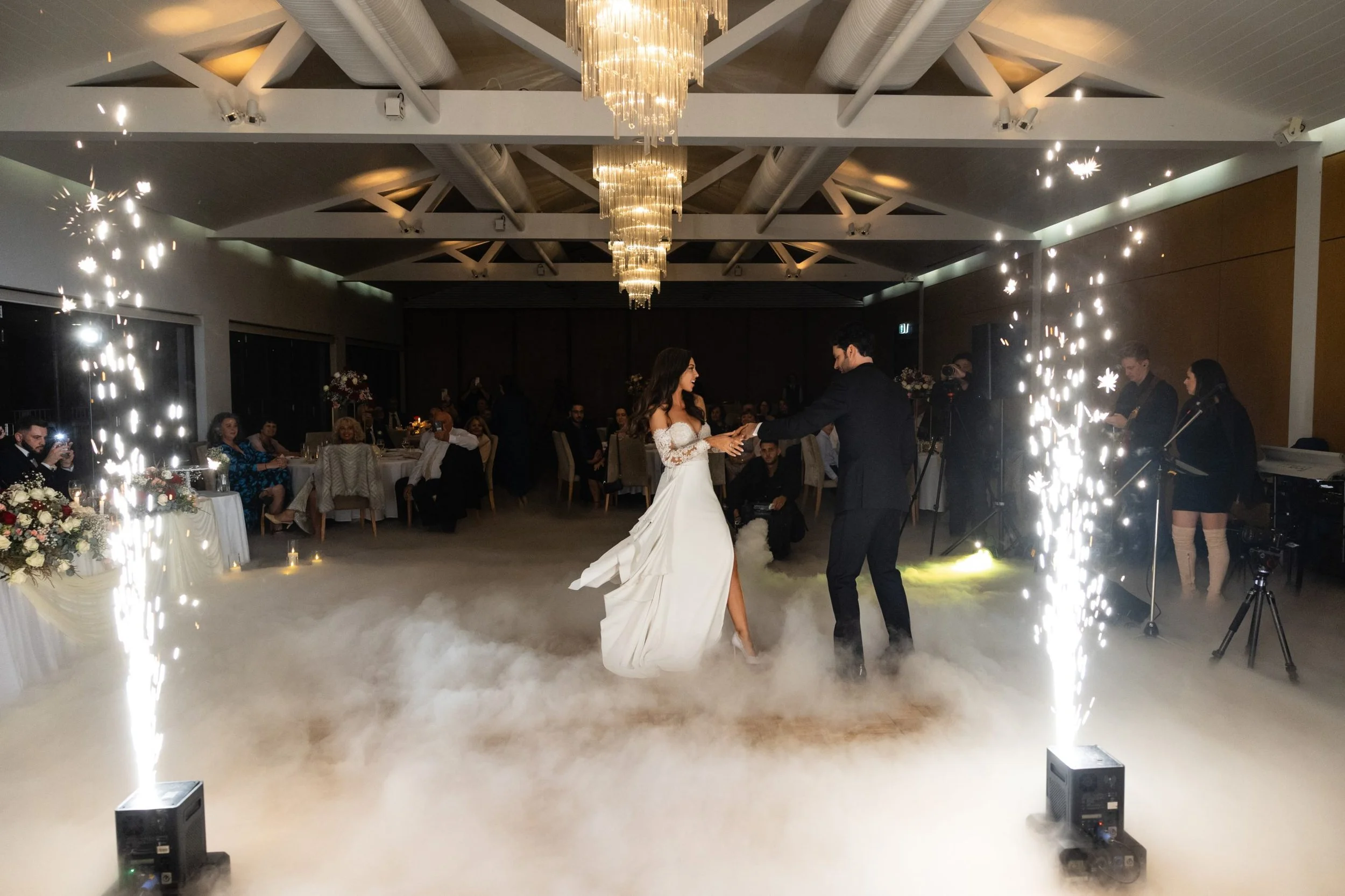 SaltAtelier_SydneyWeddingPhotographer_SergeantsMess_WeddingVenue_31-scaled.jpg