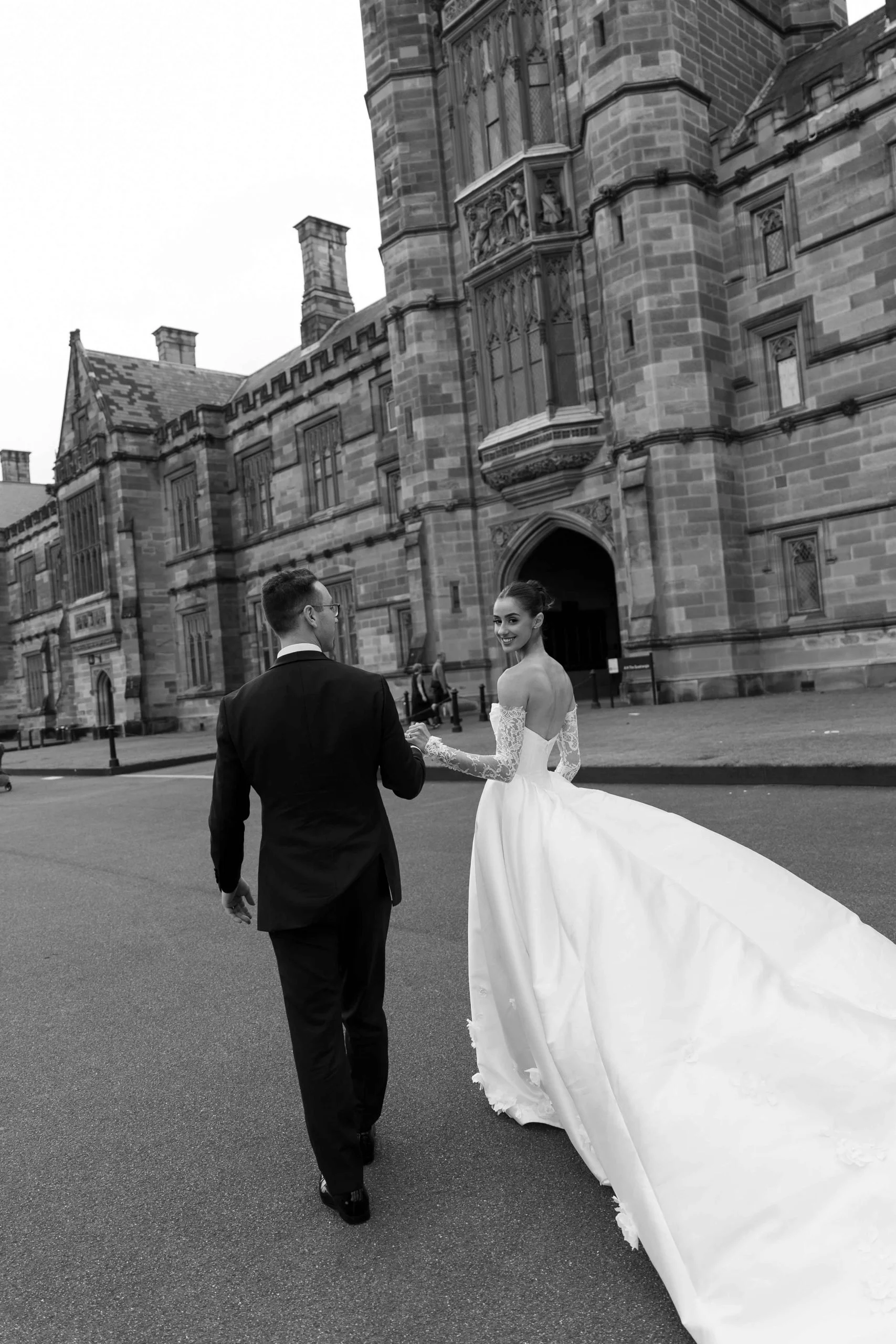 SaltAtelier_SydneyWeddingPhotographer_TheGreatHall_UniversityOfSydney_AlexisCooper_74-scaled.jpg
