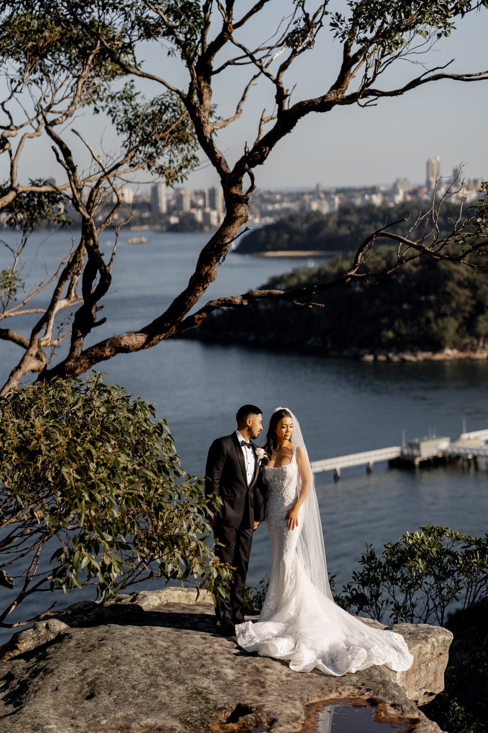 SaltAtelier_SydneyWeddingPhotographer_SergeantsMess_WeddingVenue_33-scaled.jpg