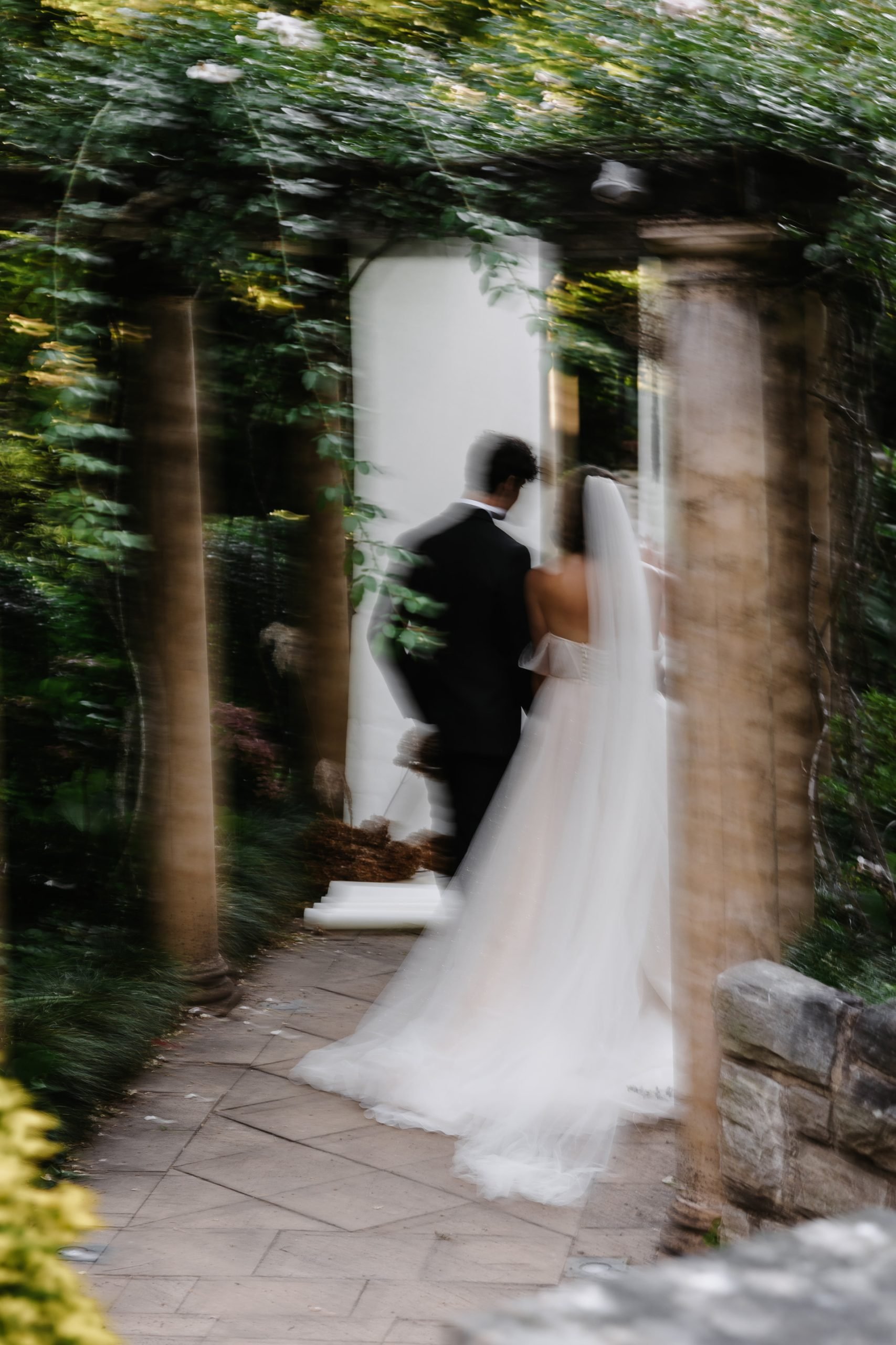 SaltAtelier_SydneyWeddingPhotographer_SydneyWeddingVenue_Guestlands_86-scaled.jpg