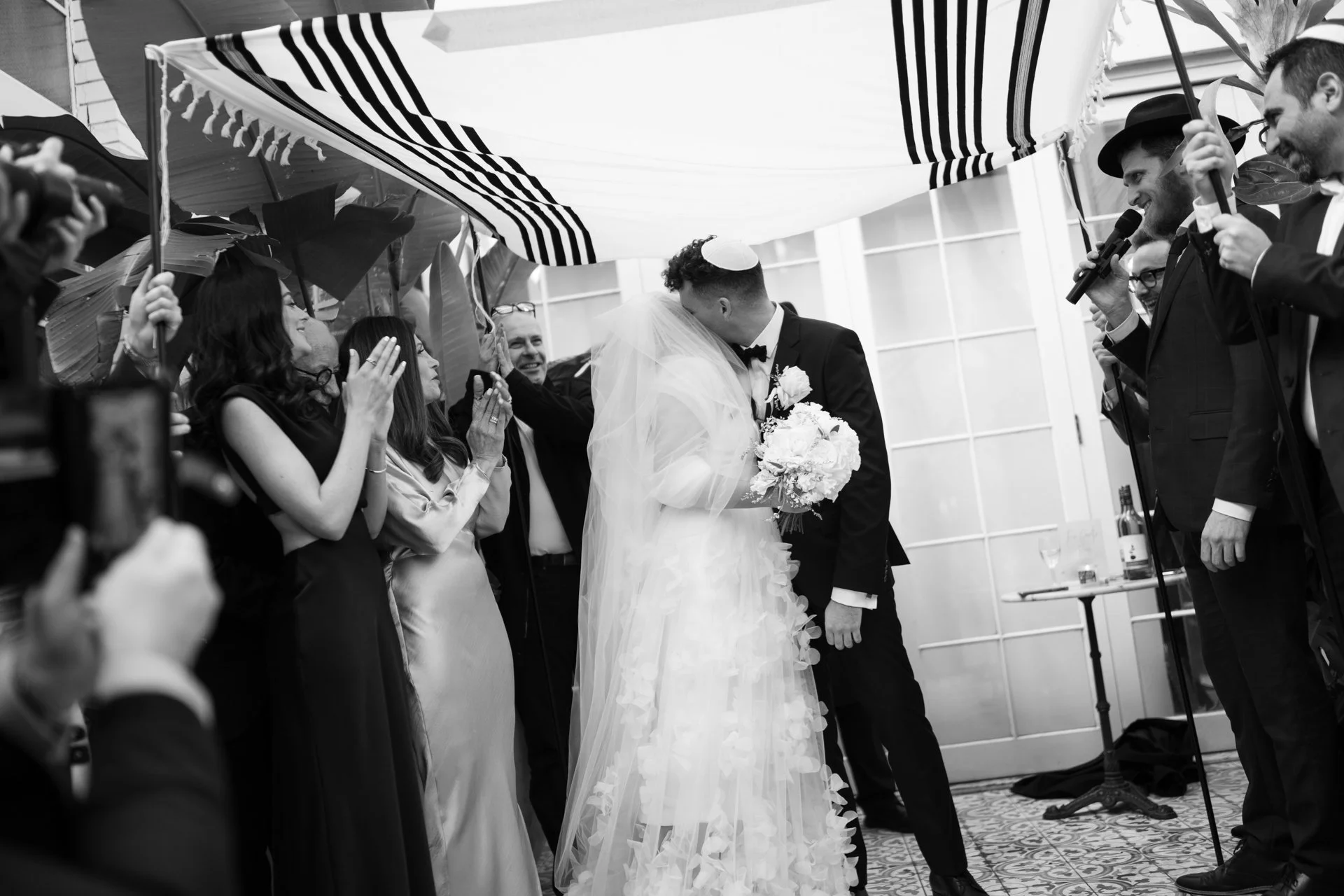 SaltAtelier_SydneyWeddingPhotographer_LaPorteSpace_LizJiho_20.jpg