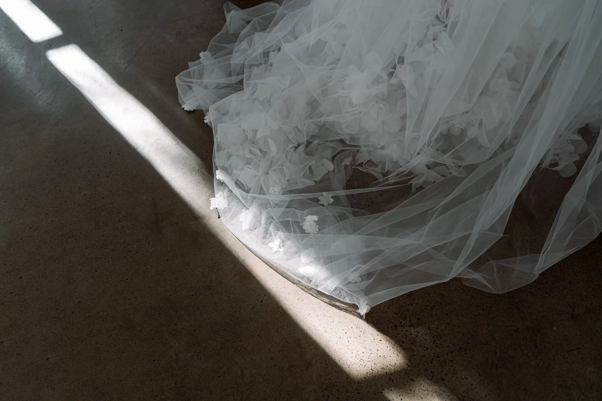 SaltAtelier_SydneyWeddingPhotographer_LaPorteSpace_LizJiho_73.jpg