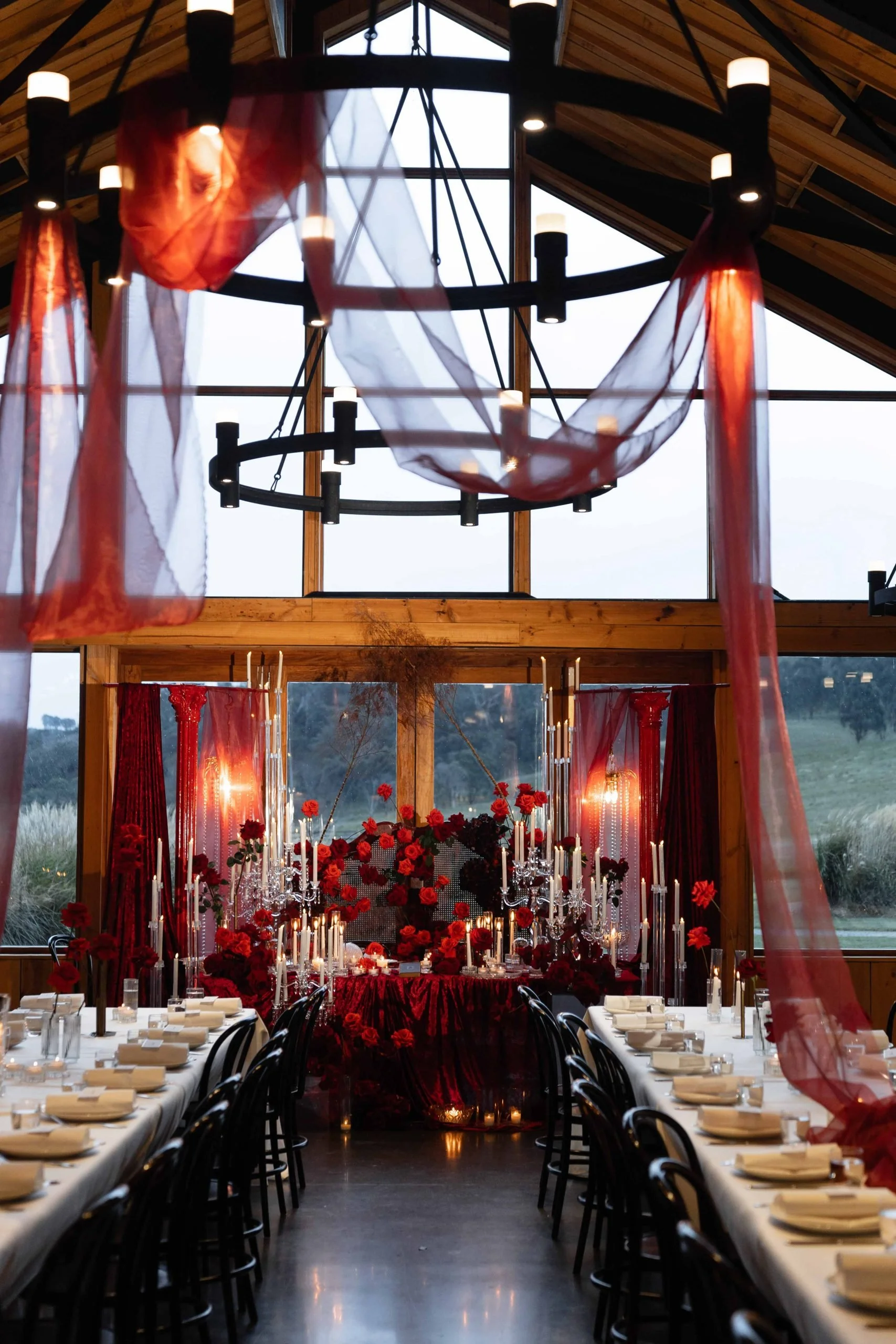 SaltAtelier_SydneyWeddingPhotographer_WeddingVenue_BendooleyEstate_10-scaled.jpg
