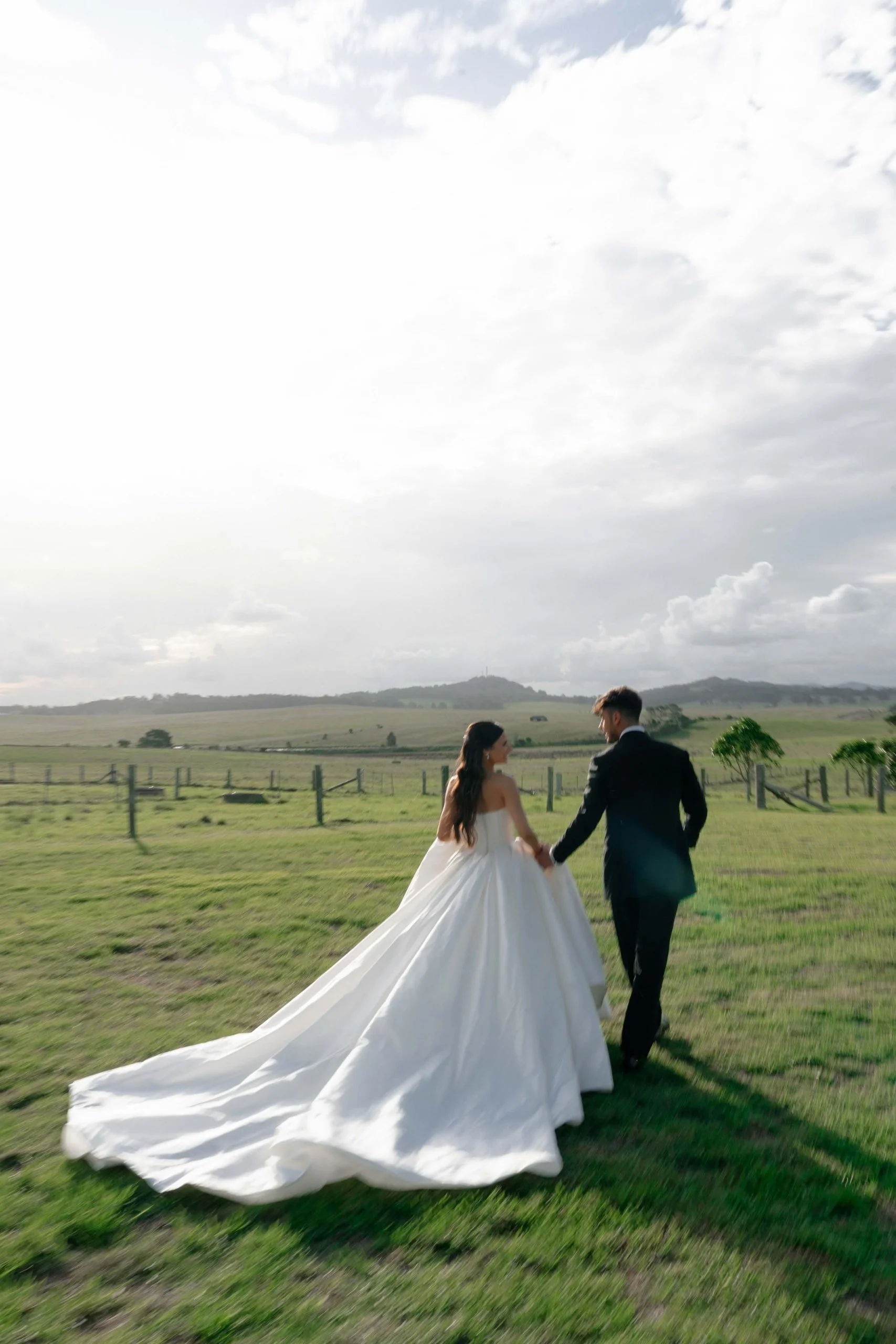 SaltAtelier_SydneyWeddingPhotographer_AnambahHouse_JuliaCarl_18-scaled.jpg