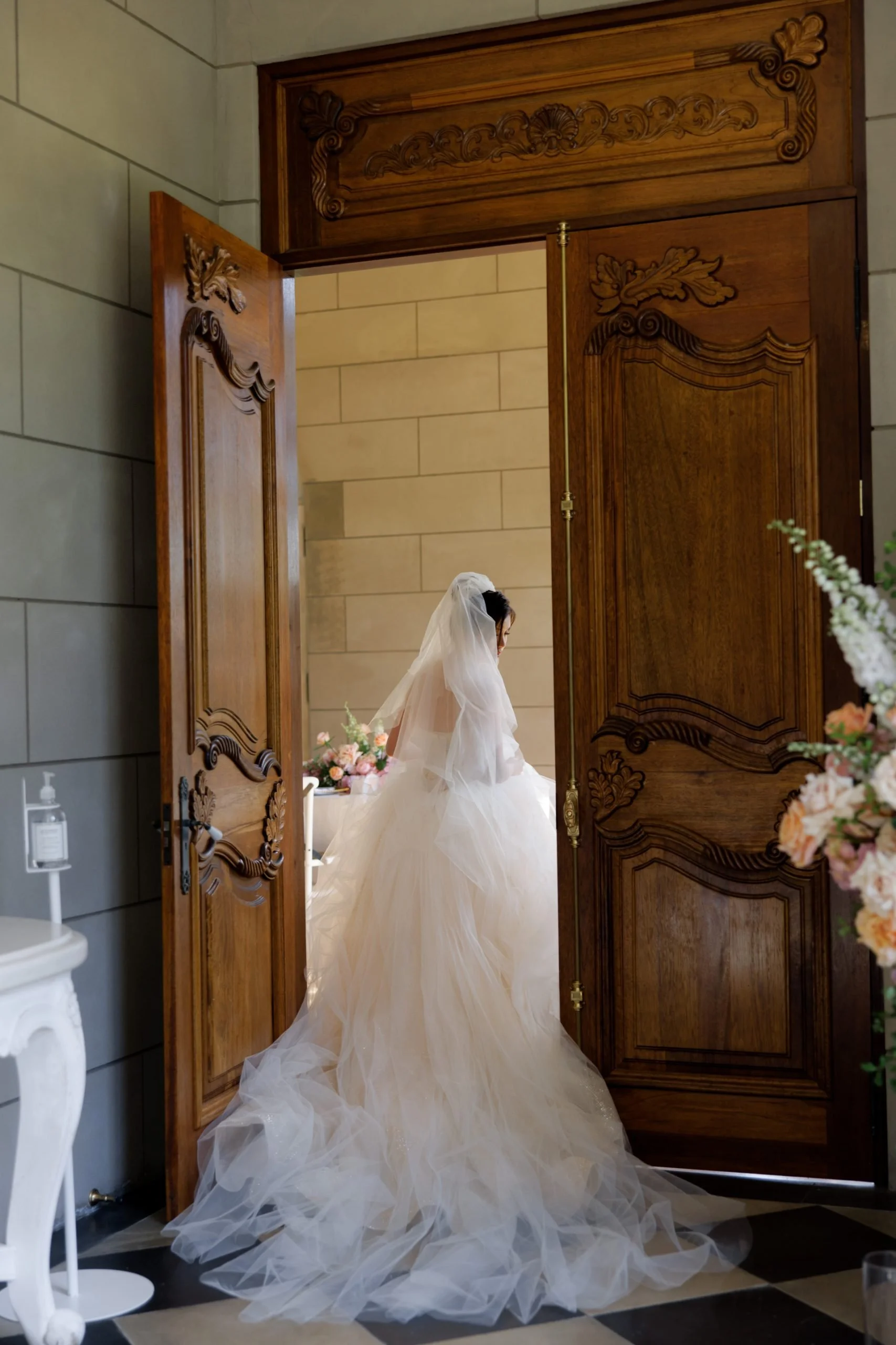 SaltAtelier_MelbourneWeddingPhotography_SydneyWeddingPhotographer_CampbellPointHouse_BellaRoy_45-scaled.jpg