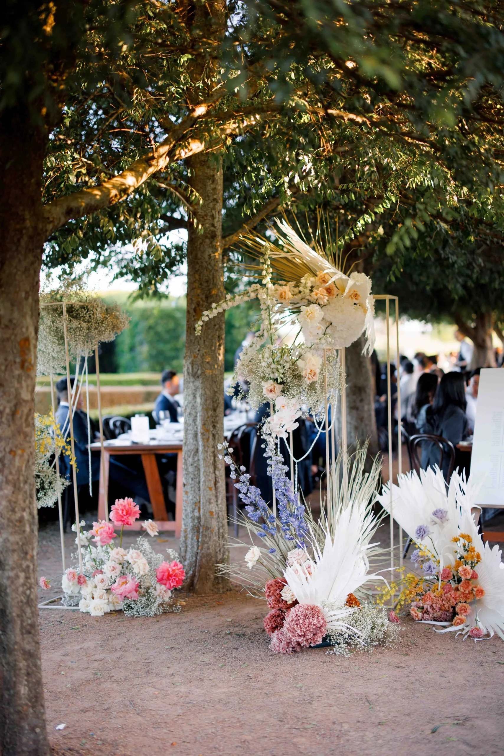 SaltAtelier_SydneyWeddingPhotographer_SydneyWeddingPhotography_MerribeeGardens_AileenJoshua_29-scaled.jpg
