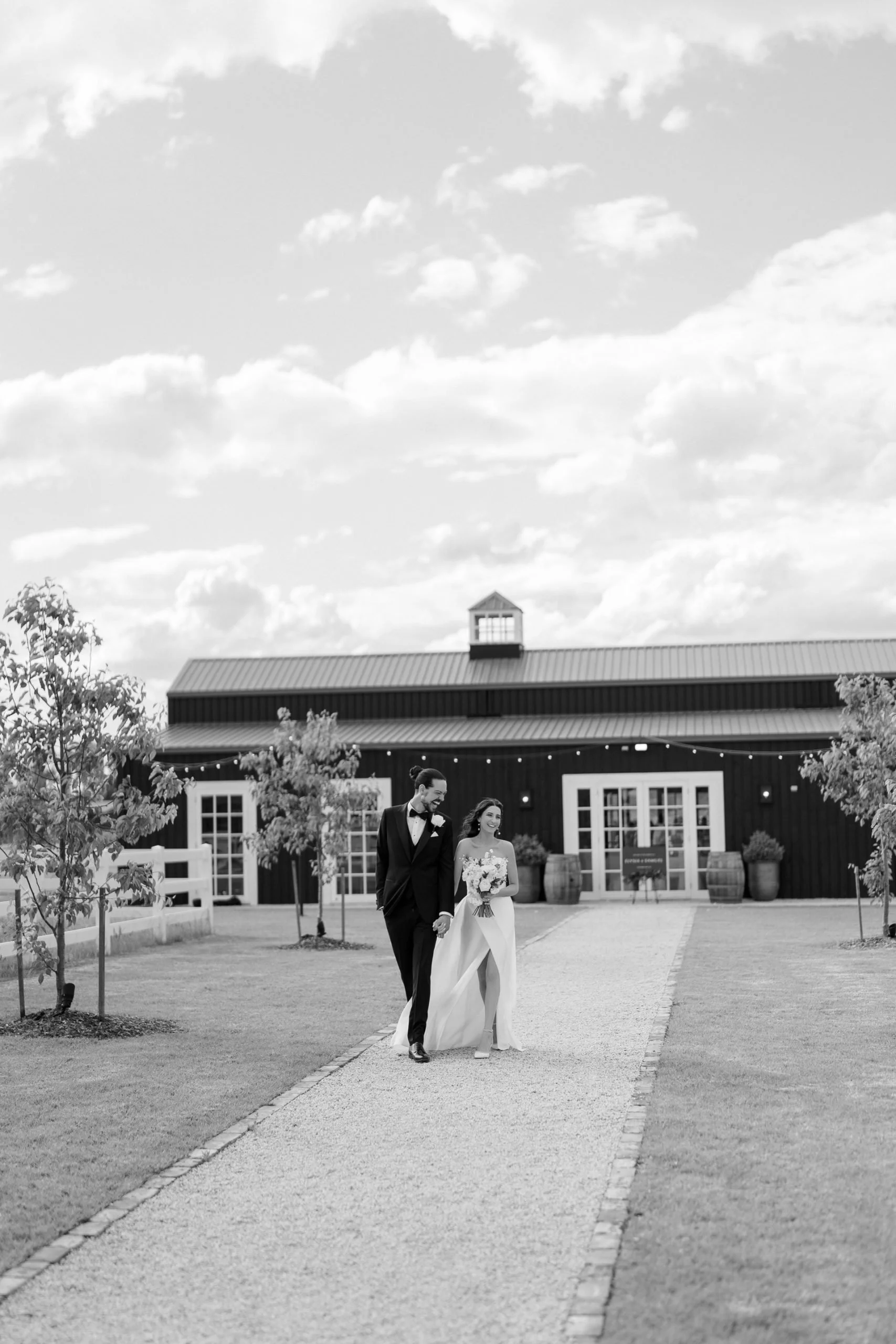 SaltAtelier_SydneyWeddingPhotography_SydneyWeddingPhotographer_DarkHorseVineyard_ElysiaSamuel_56-scaled.jpg
