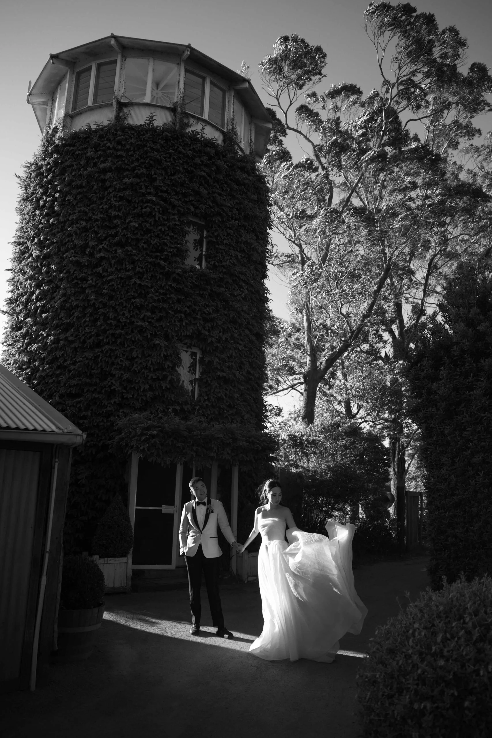 SaltAtelier_SydneyWeddingPhotographer_SydneyWeddingPhotography_MerribeeGardens_AileenJoshua_4-scaled.jpg