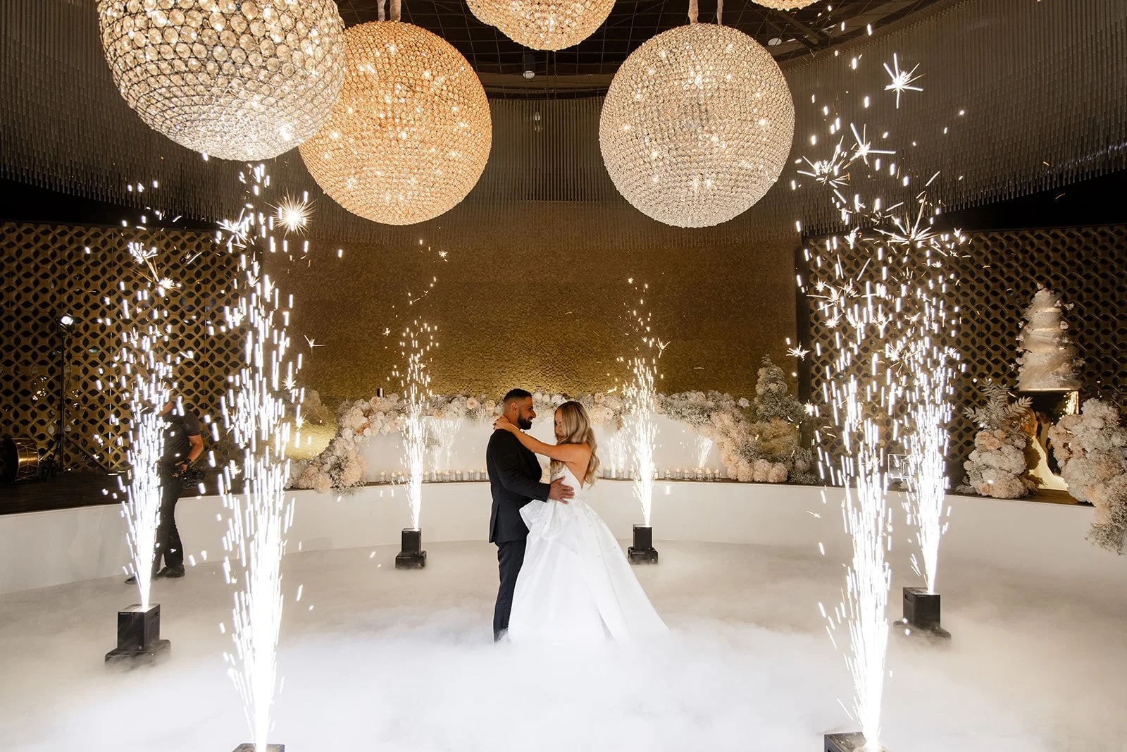 SaltAtelier_SydneyWeddingPhotographer_SydneyWeddingPhotography_WeddingVenue_TheLemnos_35.jpg