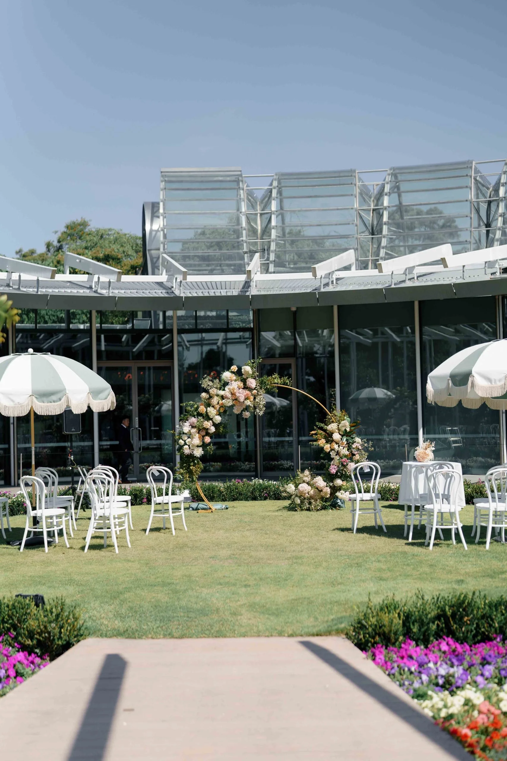 SaltAtelier_SydneyWeddingPhotography_TheCalyx_VeronicaJason_8-scaled.jpg