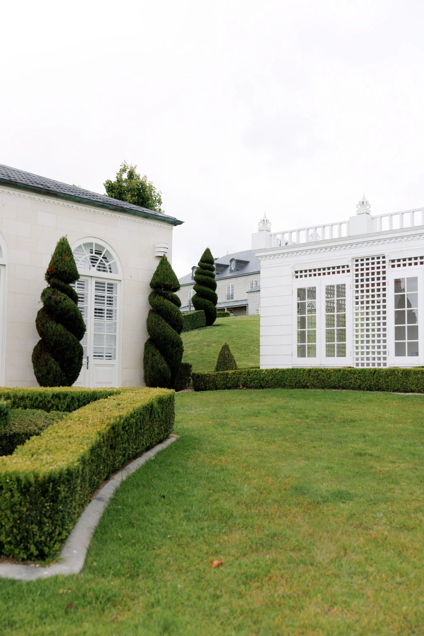 SaltAtelier_MelbourneWeddingPhotography_SydneyWeddingPhotographer_CampbellPointHouse_BellaRoy_4-scaled.jpg