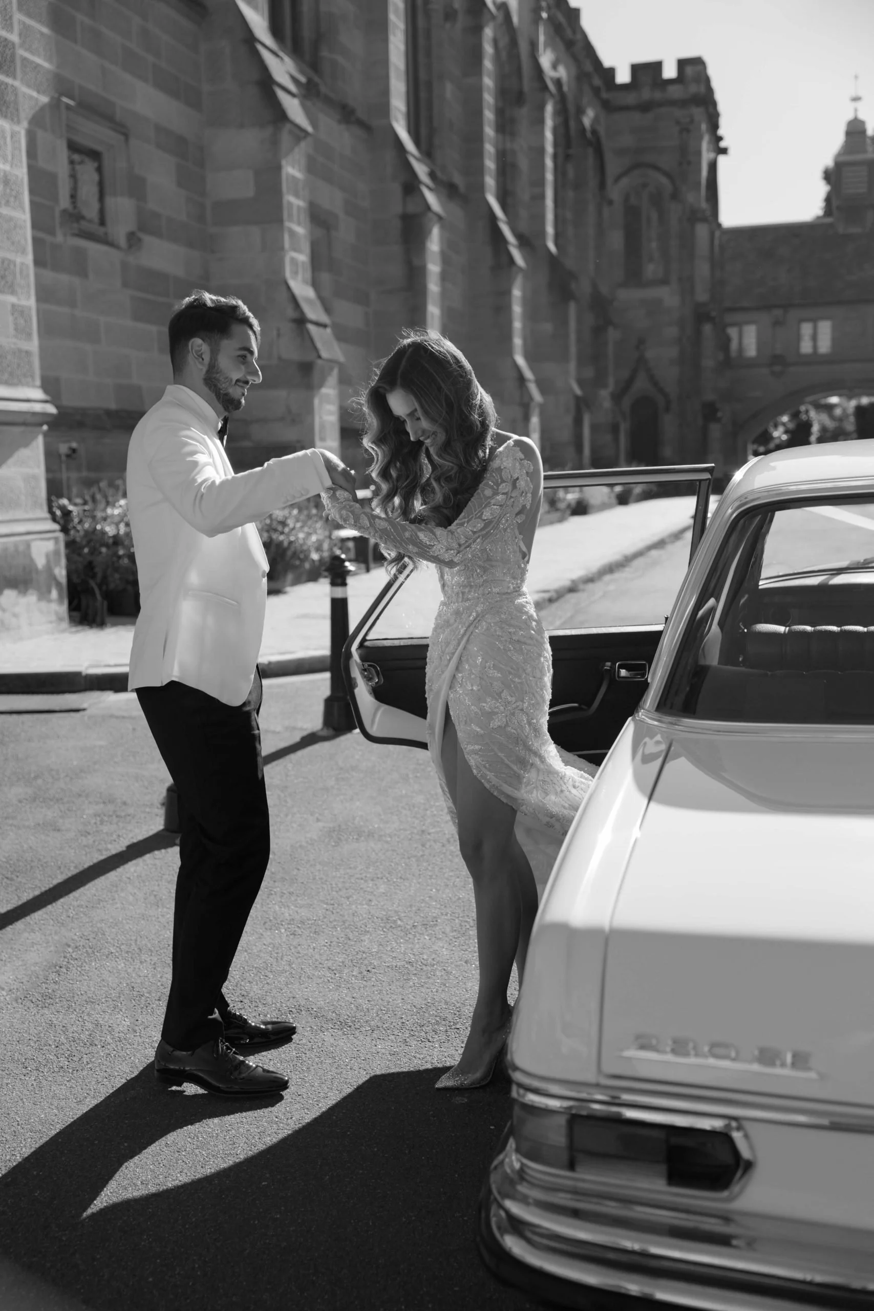 SaltAtelier_SydneyWeddingPhotographer_SydneyWeddingPhotography_TheGreatHall_ShaghayeghJordan_152-scaled.jpg