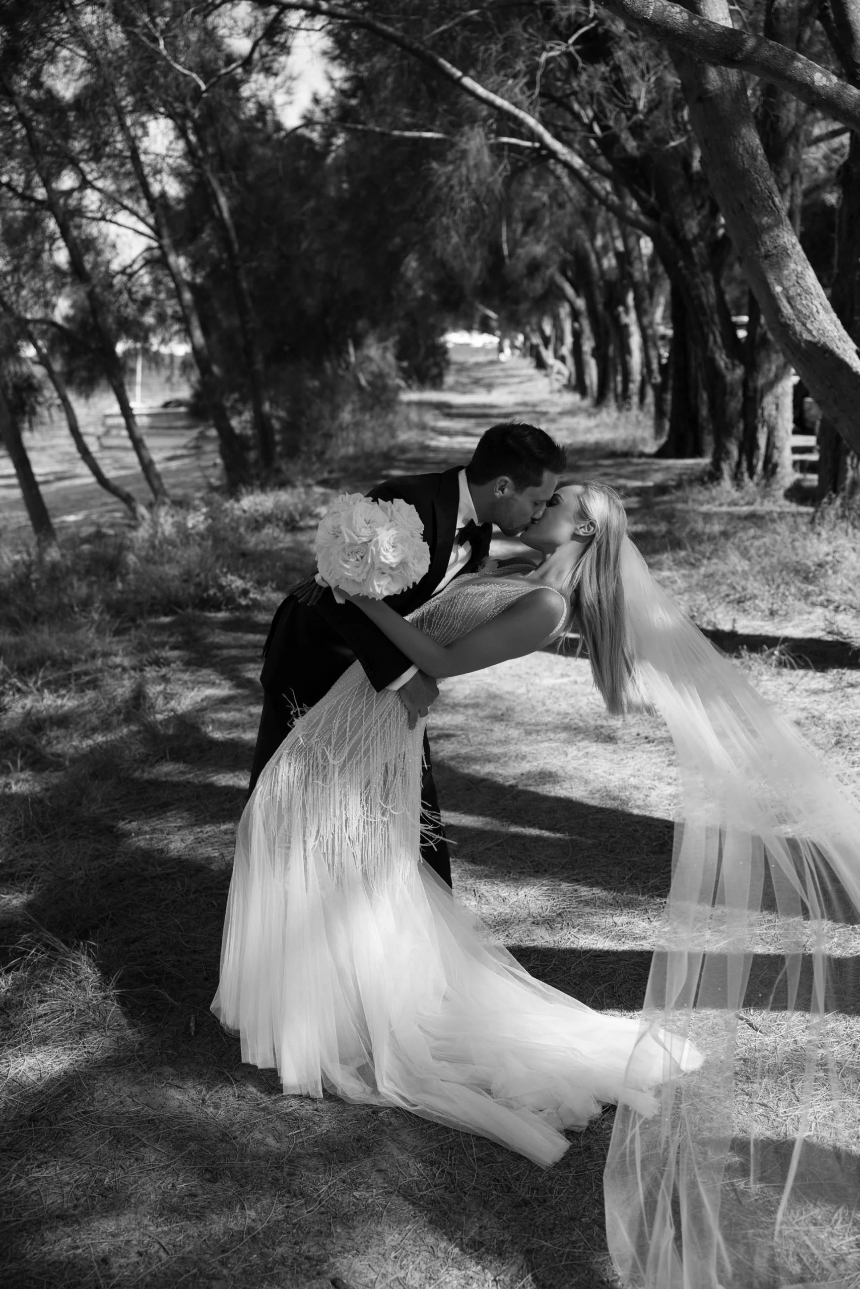 SaltAtelier_SydneyWeddingPhotography_SydneyWeddingPhotographer_PasadenaSydney_SianRick_179-scaled.jpg