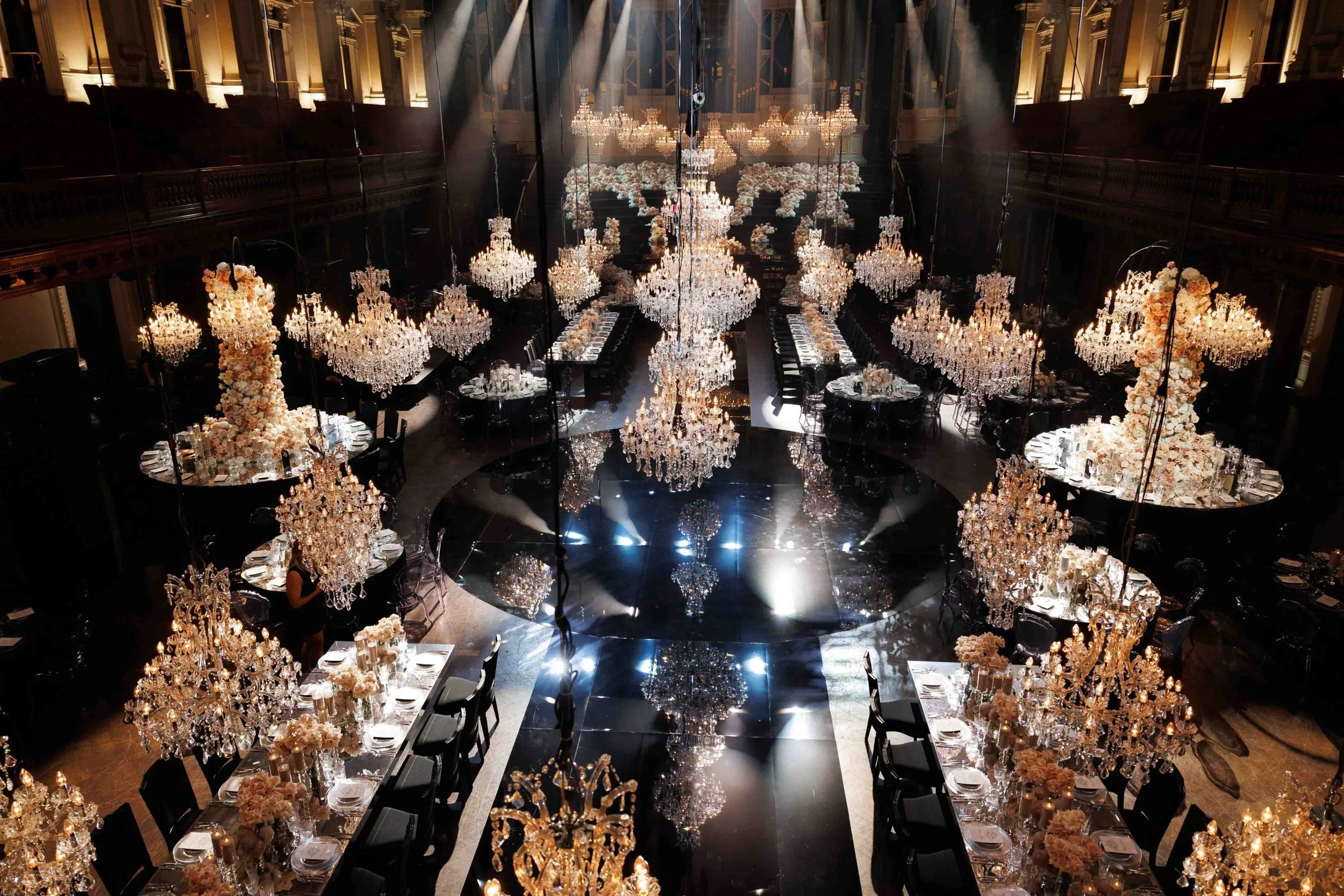 SaltAtelier_SydneyWeddingPhotographer_-TownHall-_-TereseElias_2-scaled.jpg