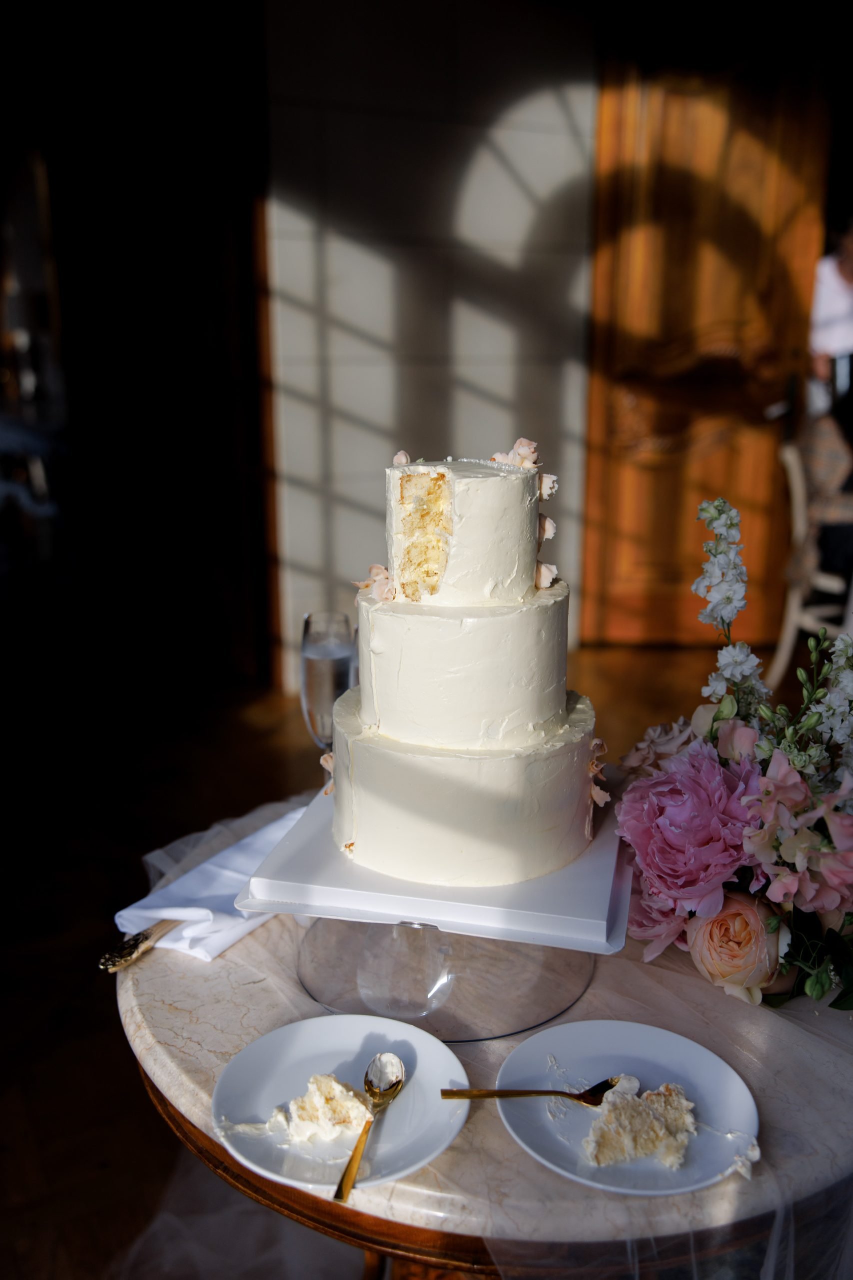 SaltAtelier_MelbourneWeddingPhotography_SydneyWeddingPhotographer_CampbellPointHouse_BellaRoy_84-scaled.jpg