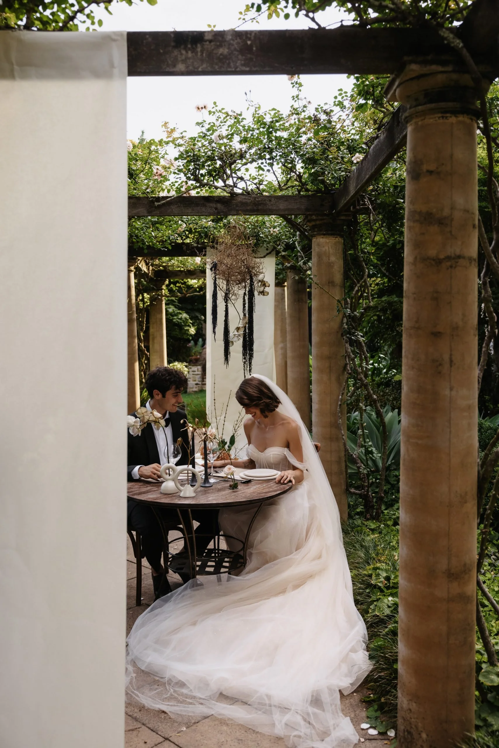 SaltAtelier_SydneyWeddingPhotographer_SydneyWeddingVenue_Guestlands_87-scaled.jpg