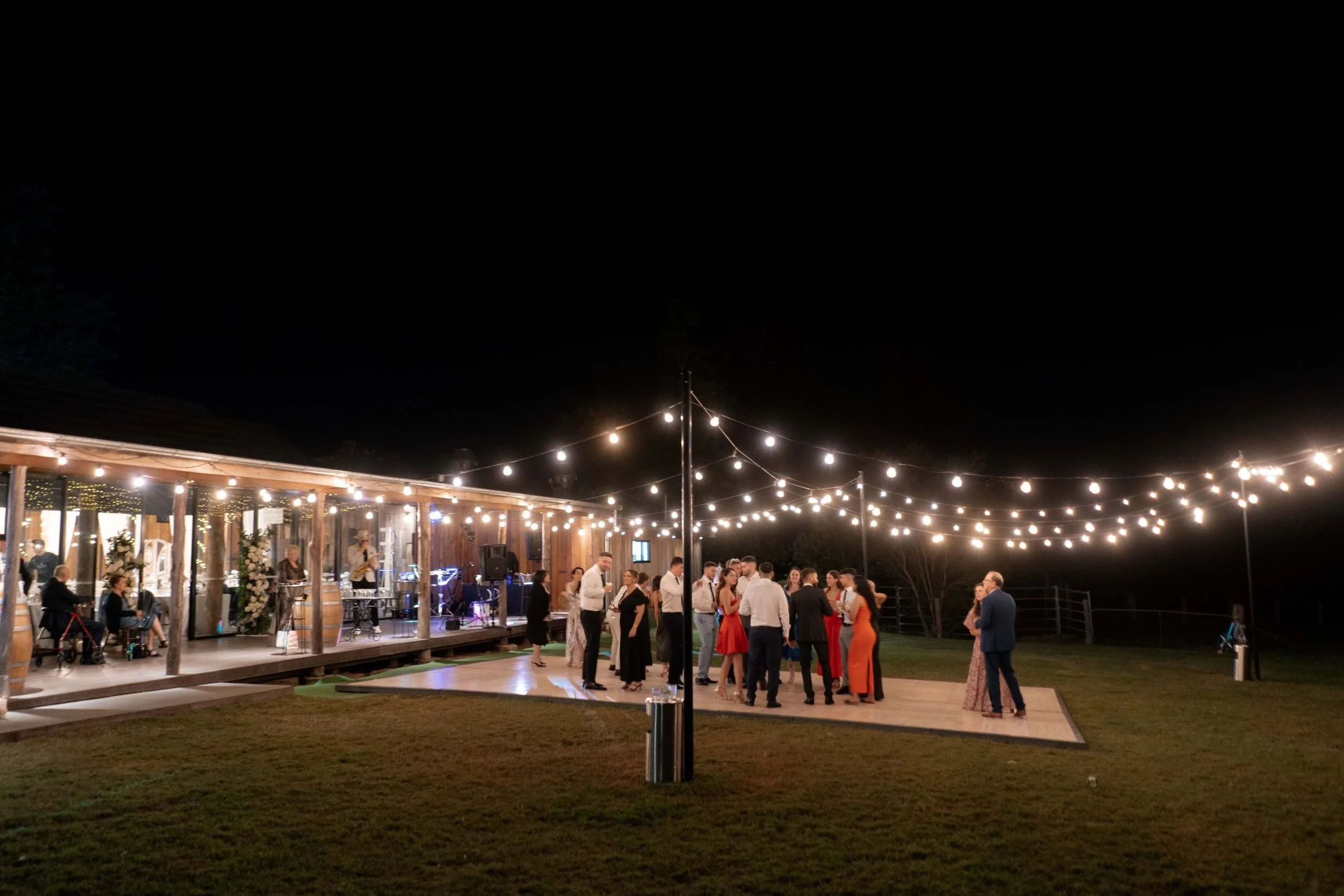 SaltAtelier_SydneyWeddingPhotographer_AnambahHouse_JuliaCarl_55-scaled.jpg