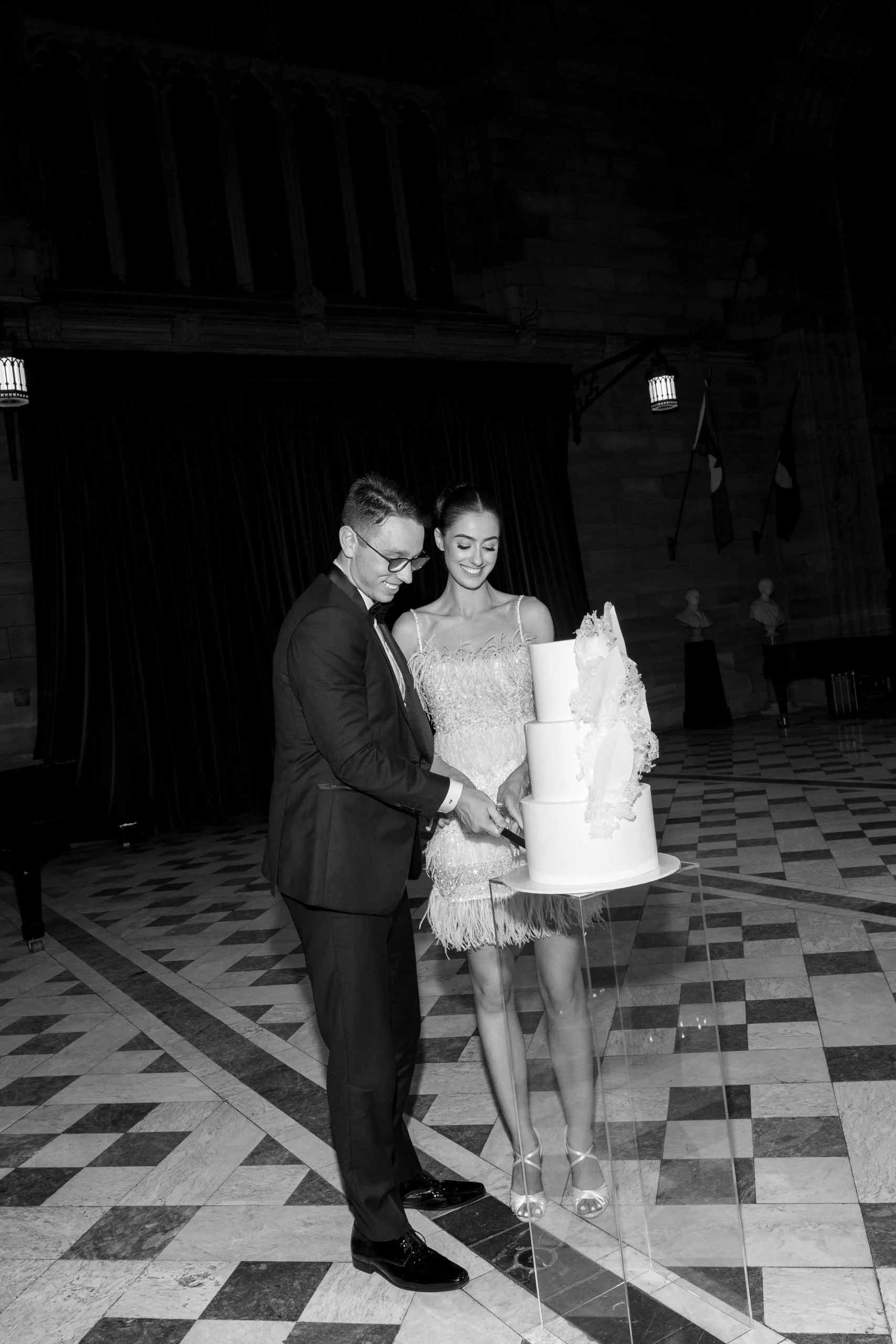 SaltAtelier_SydneyWeddingPhotographer_TheGreatHall_UniversityOfSydney_AlexisCooper_106-scaled.jpg