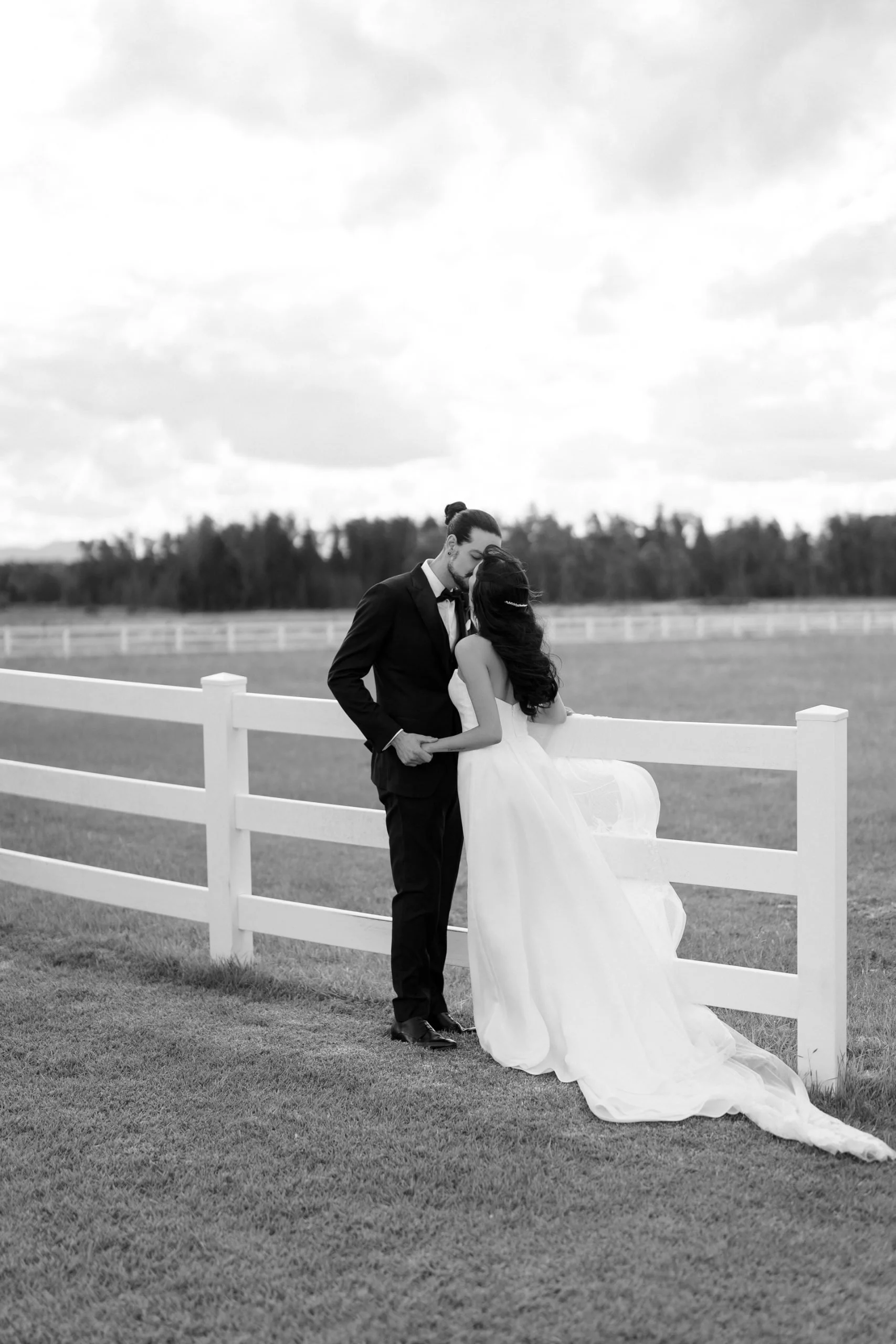SaltAtelier_SydneyWeddingPhotography_SydneyWeddingPhotographer_DarkHorseVineyard_ElysiaSamuel_48-scaled.jpg