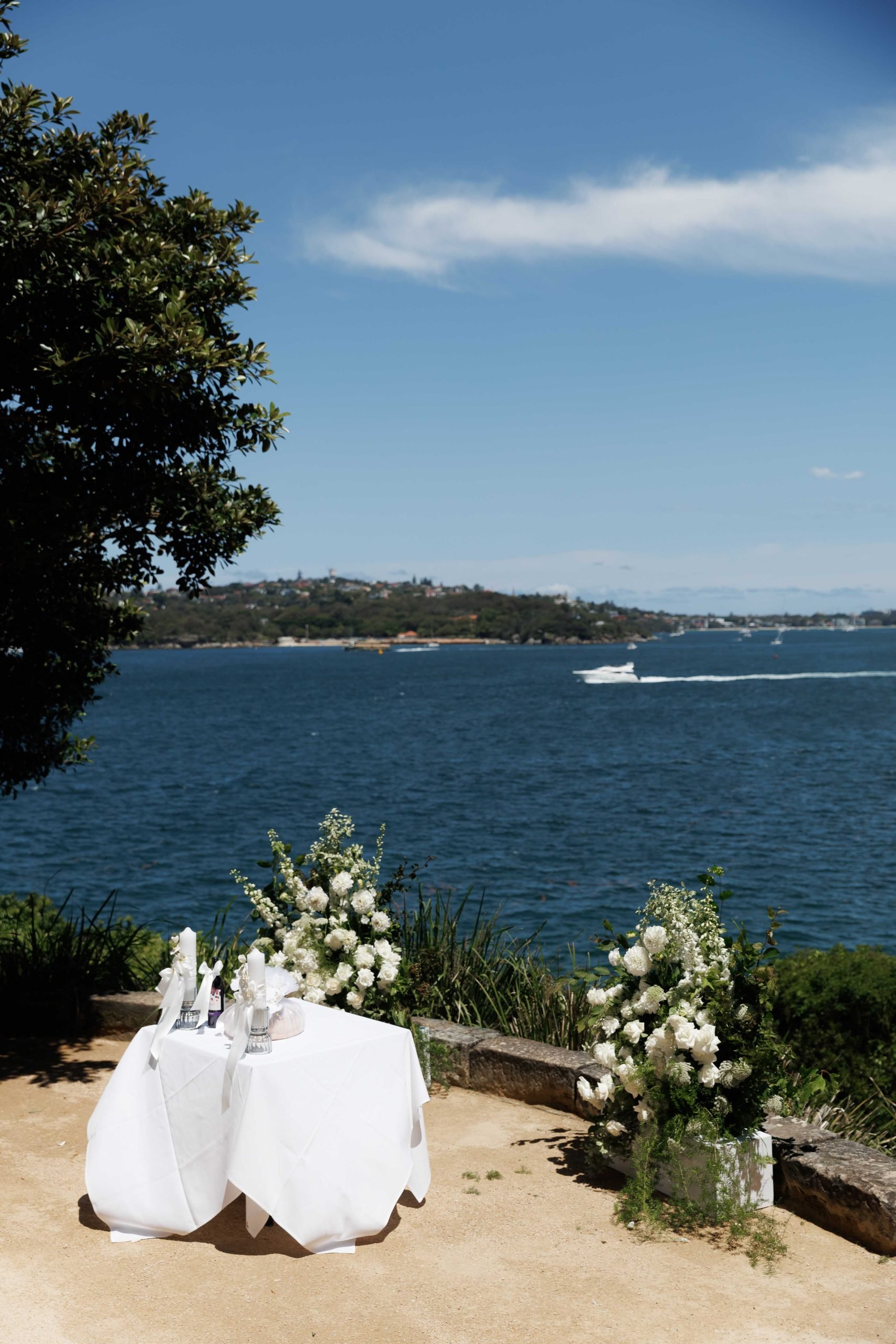 SaltAtelier_SydneyWeddingPhotographer_SydneyWeddingPhotography_SergeantsMess_NatalieMatt_4-scaled.jpg