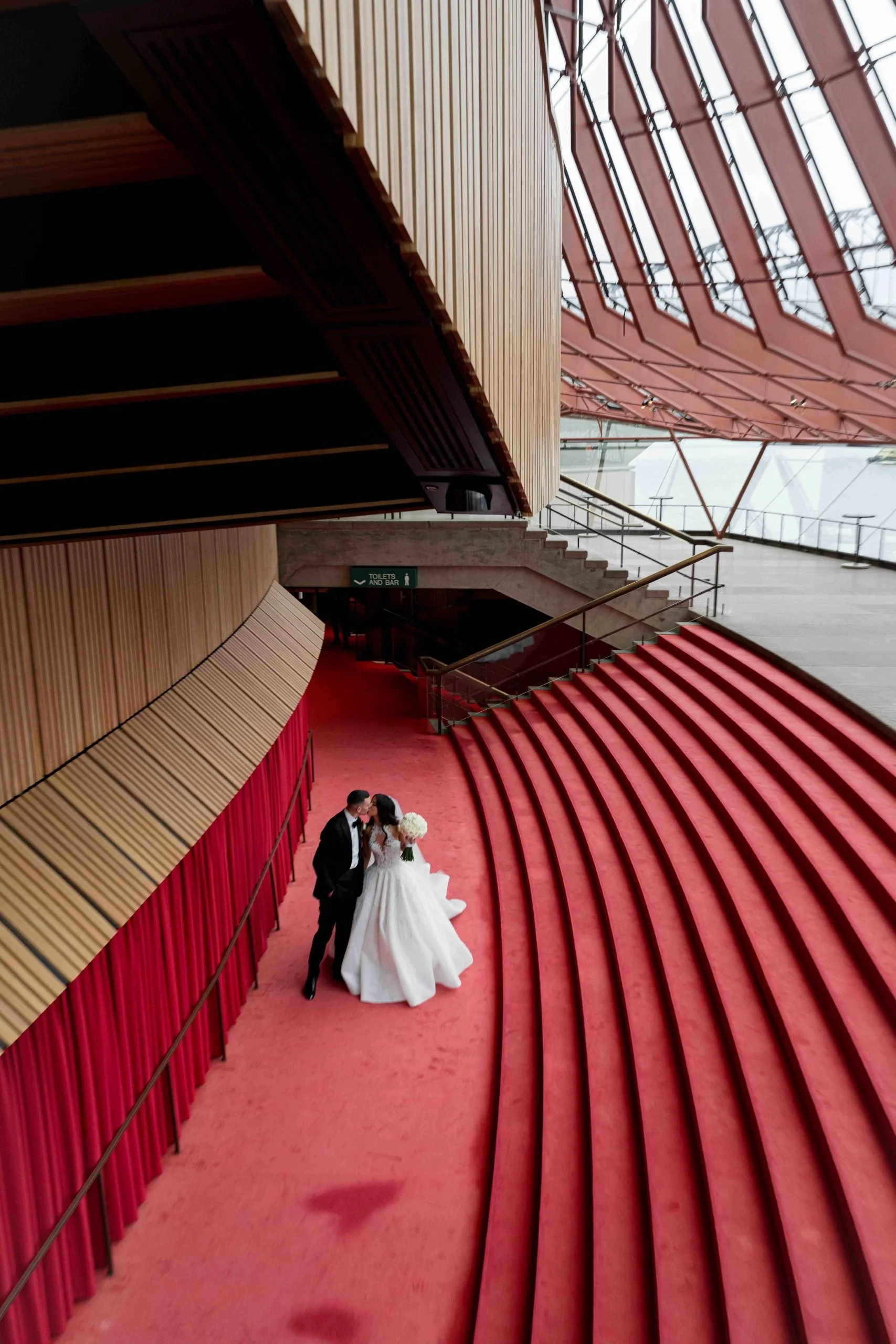 SaltAtelier_SydneyWeddingPhotographer_SydneyOperaHouse_11-scaled.jpg