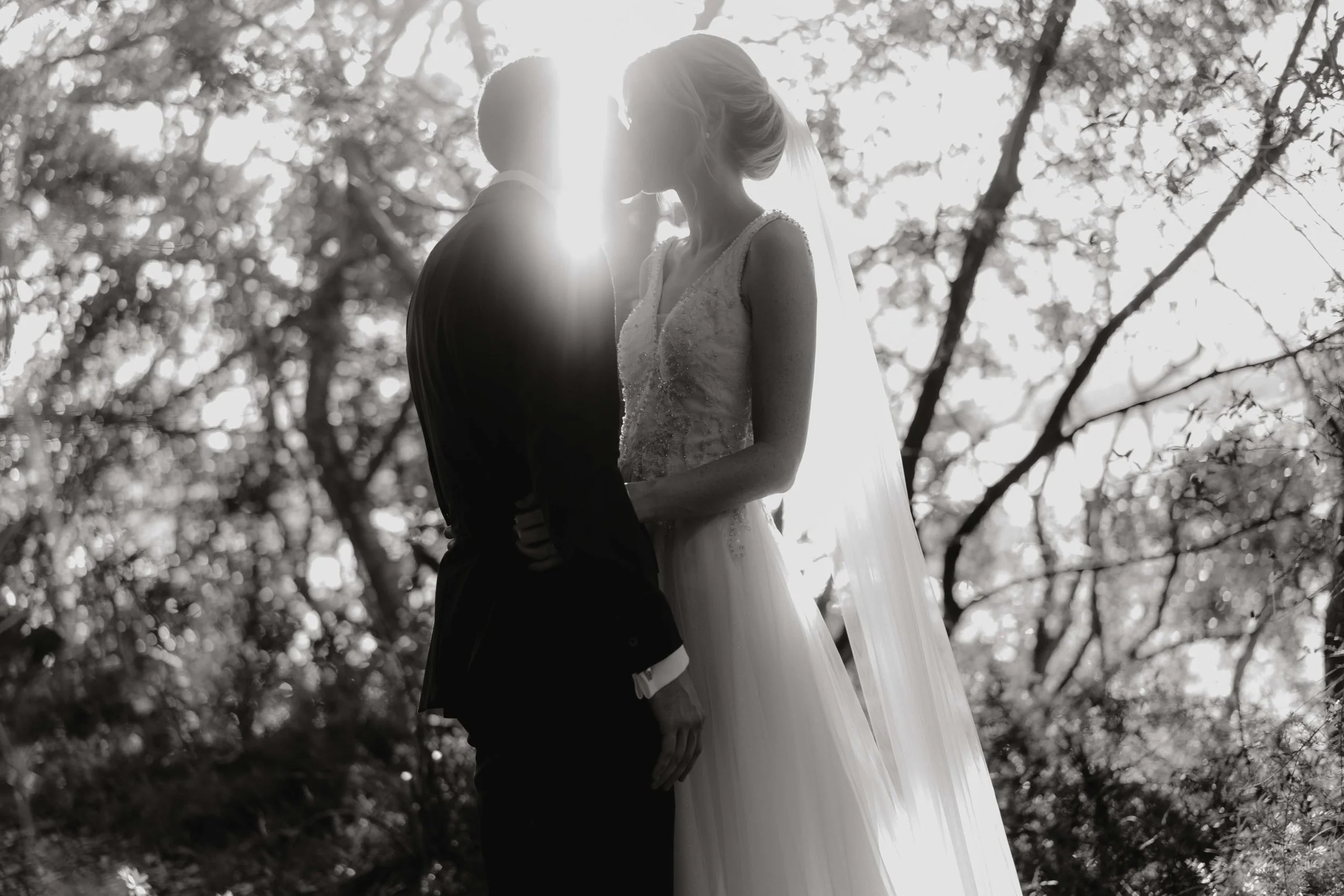 SaltAtelier_SydneyWeddingPhotographer_AtholHall_WeddingVenue_34-scaled.jpg