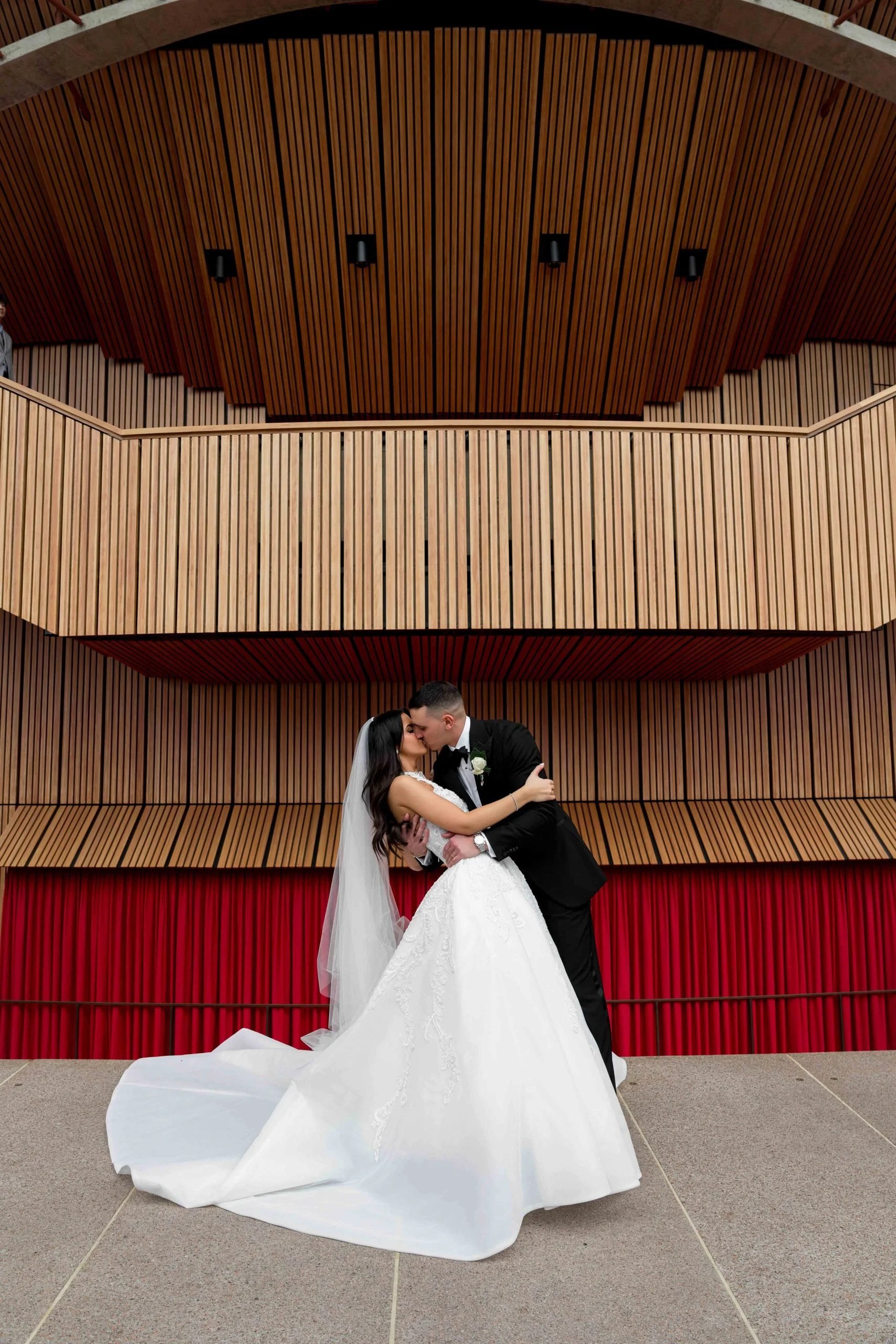 SaltAtelier_SydneyWeddingPhotographer_SydneyOperaHouse_13-scaled.jpg