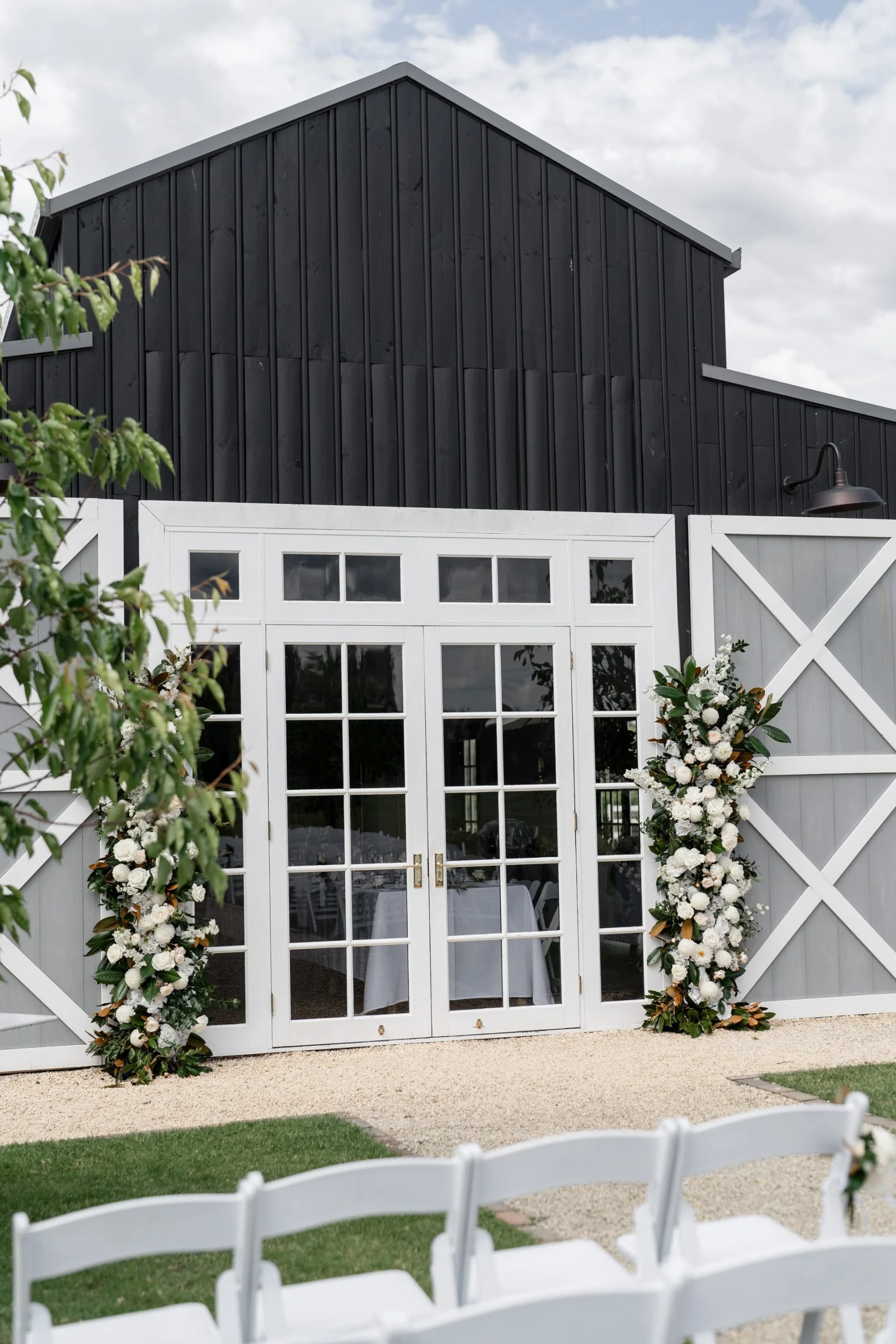 SaltAtelier_SydneyWeddingPhotography_SydneyWeddingPhotographer_DarkHorseVineyard_ElysiaSamuel_24-scaled.jpg