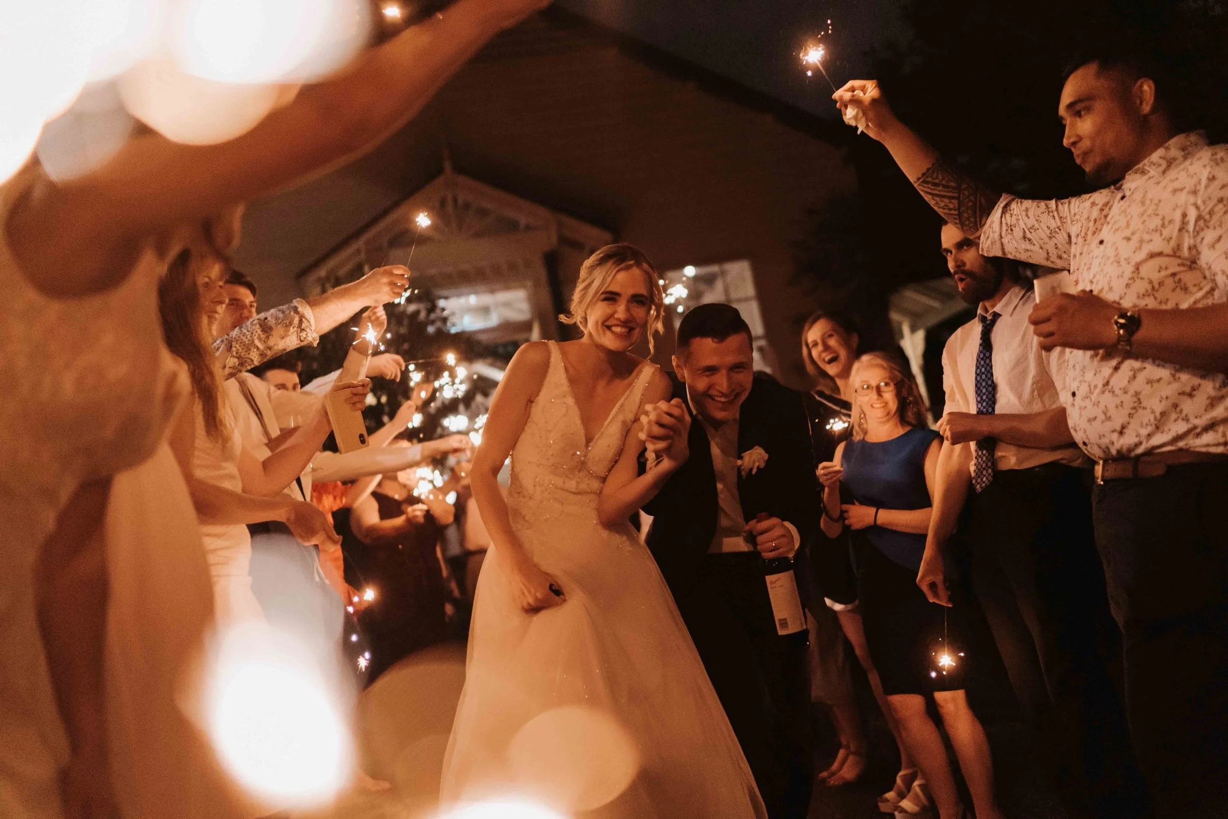 SaltAtelier_SydneyWeddingPhotographer_AtholHall_WeddingVenue_40-scaled.jpg