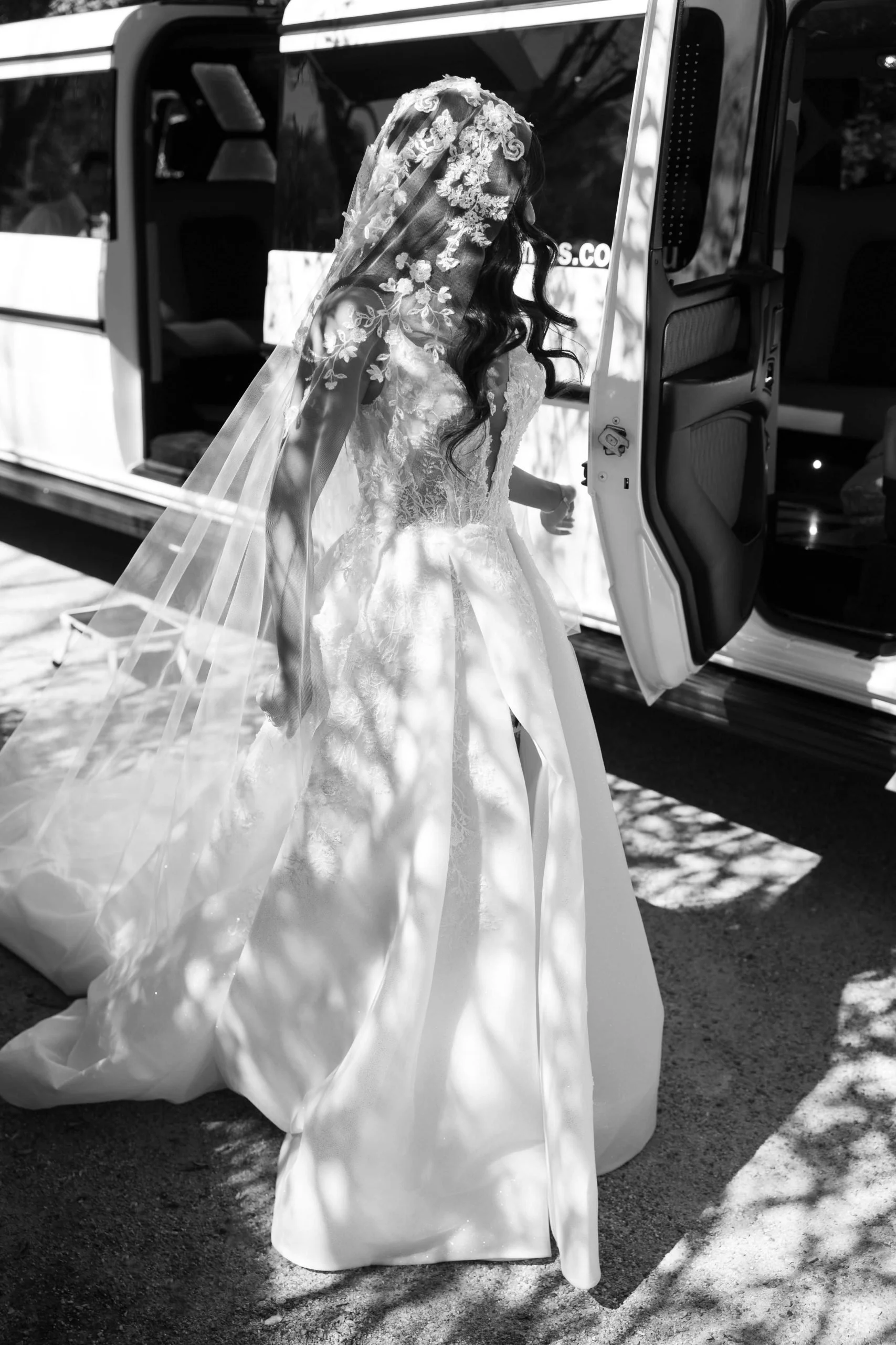 SaltAtelier_SydneyWeddingPhotographer_SydneyWeddingPhotography_OatlandsHouse_MoniqueAnthony_2-scaled.jpg