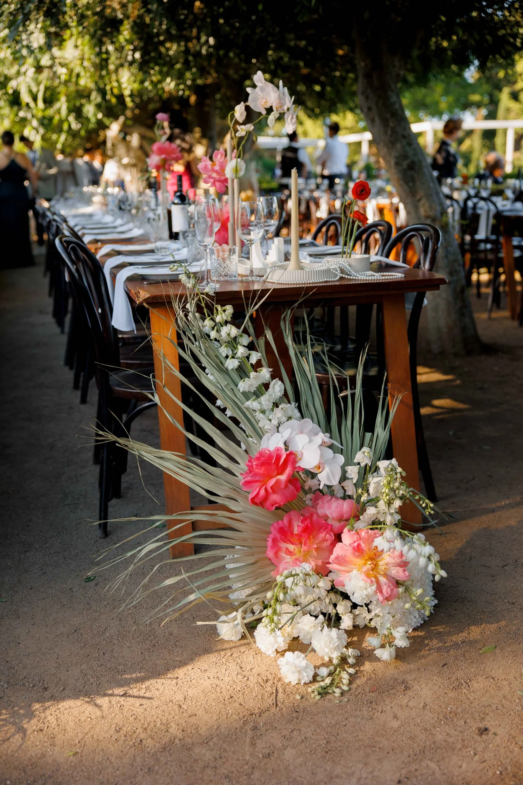 SaltAtelier_SydneyWeddingPhotographer_SydneyWeddingPhotography_MerribeeGardens_AileenJoshua_26-scaled.jpg