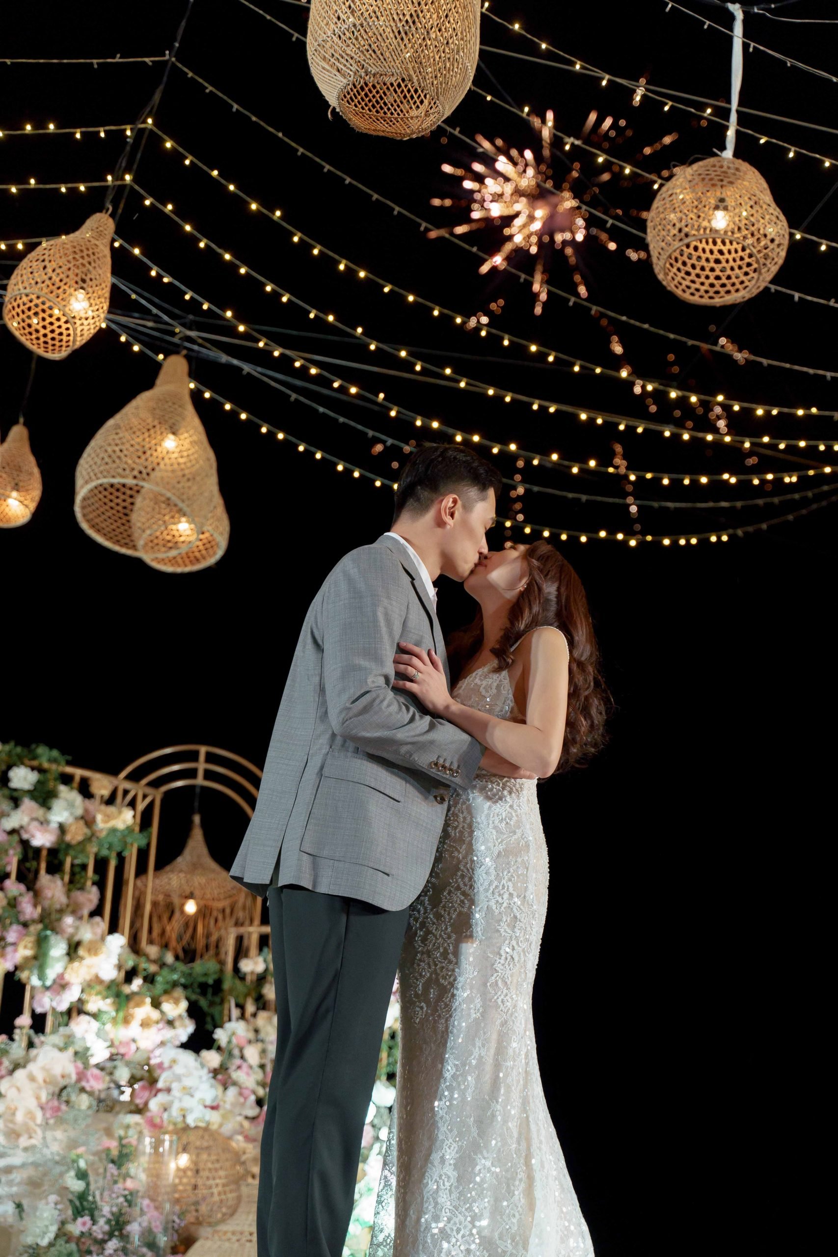 SaltAtelier_SydneyWeddingPhotographer_BaliWedding_TheUngasanWeddings_EinoJohnny_141-scaled.jpg