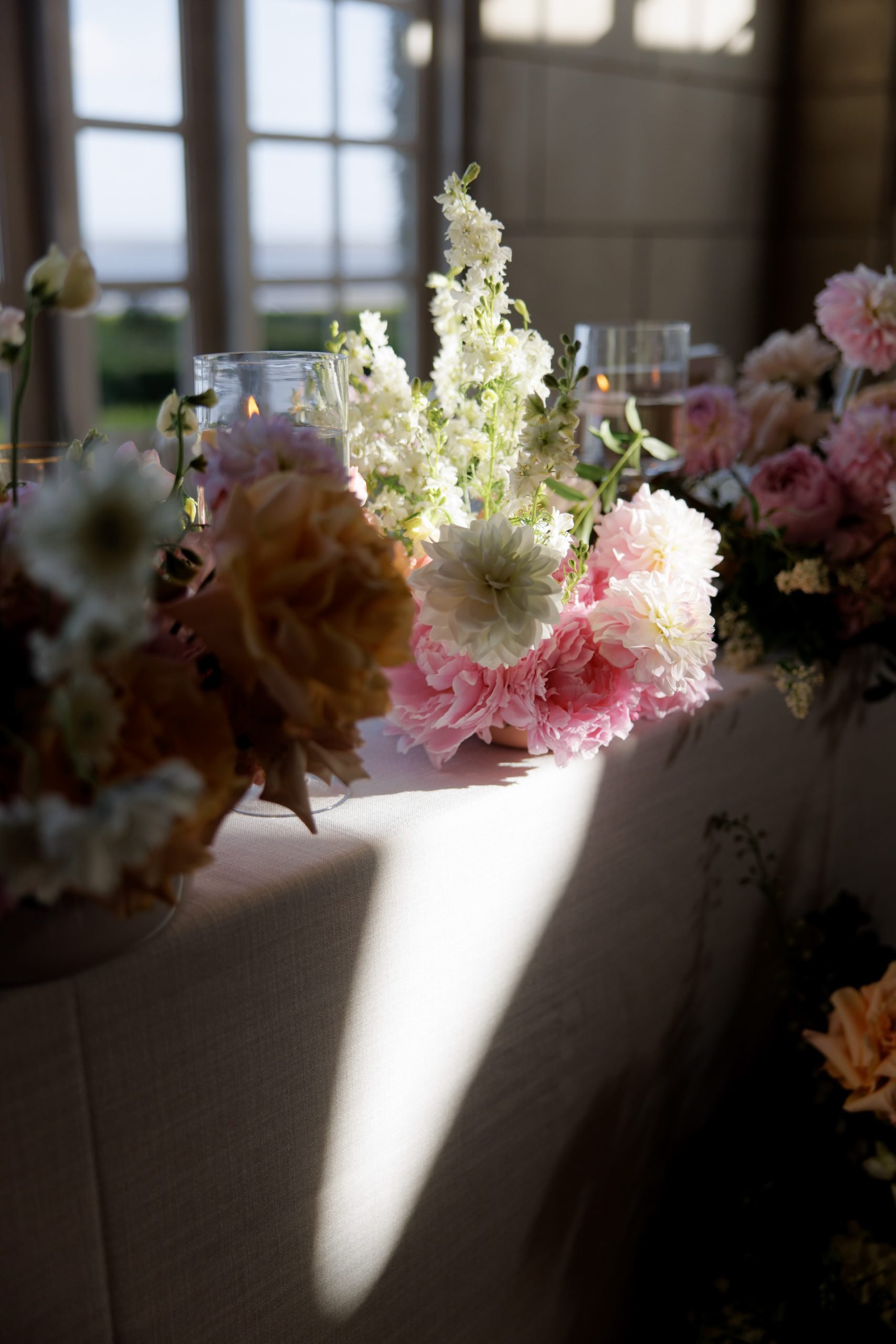 SaltAtelier_MelbourneWeddingPhotography_SydneyWeddingPhotographer_CampbellPointHouse_BellaRoy_73-scaled.jpg