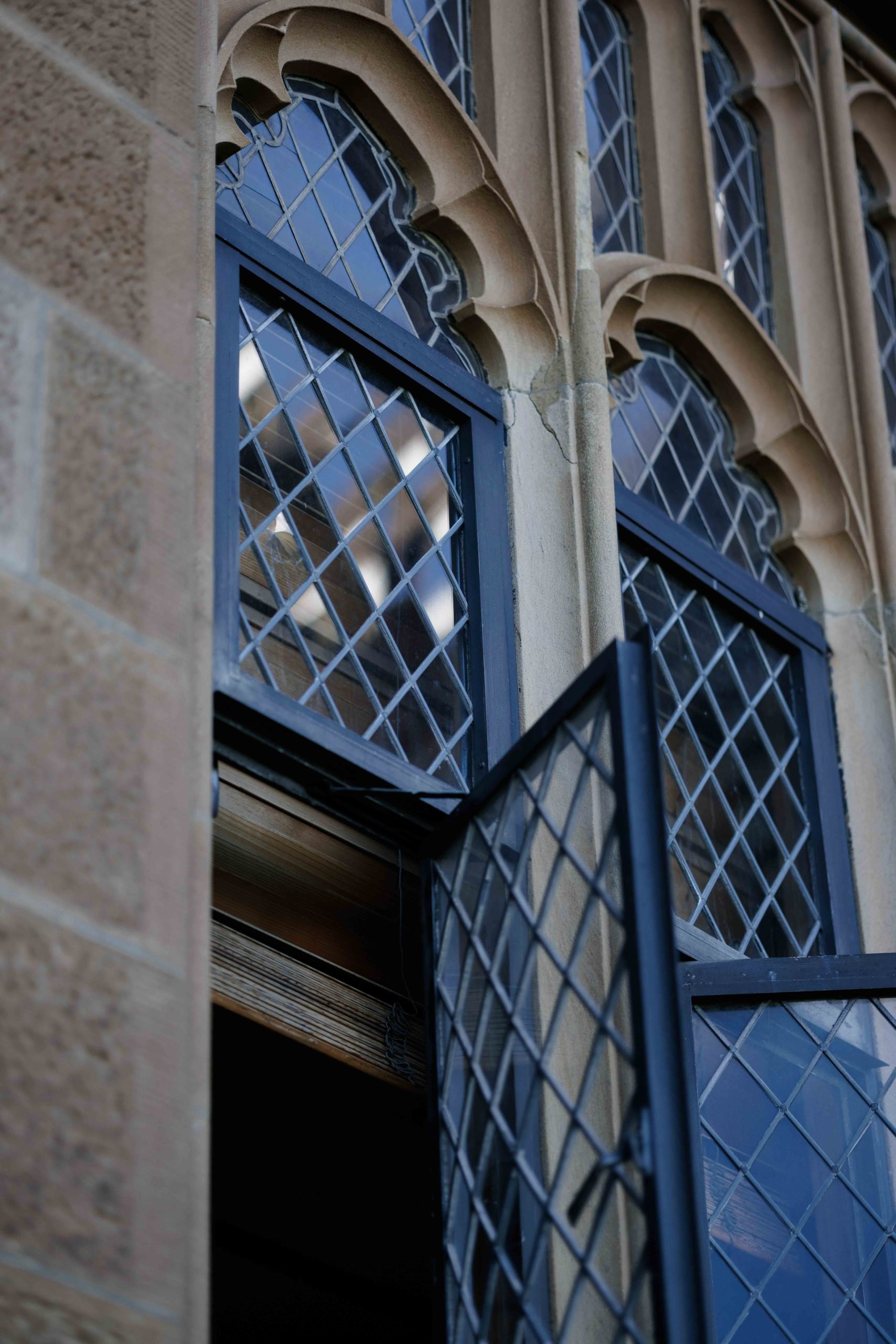 SaltAtelier_SydneyWeddingPhotographer_SydneyWeddingPhotography_TheGreatHall_ShaghayeghJordan_147-scaled.jpg
