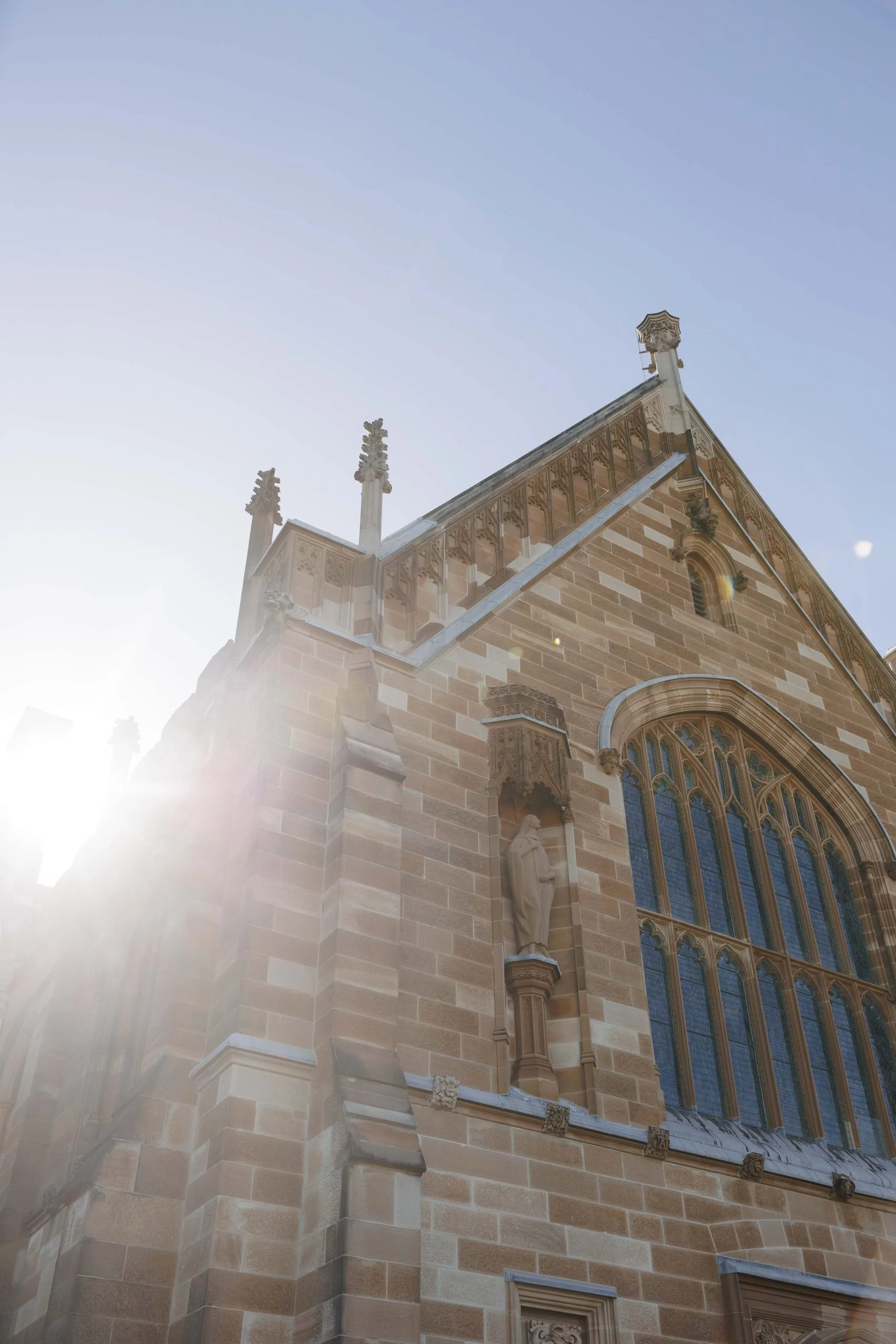 SaltAtelier_SydneyWeddingPhotographer_SydneyWeddingPhotography_TheGreatHall_ShaghayeghJordan_145-scaled.jpg