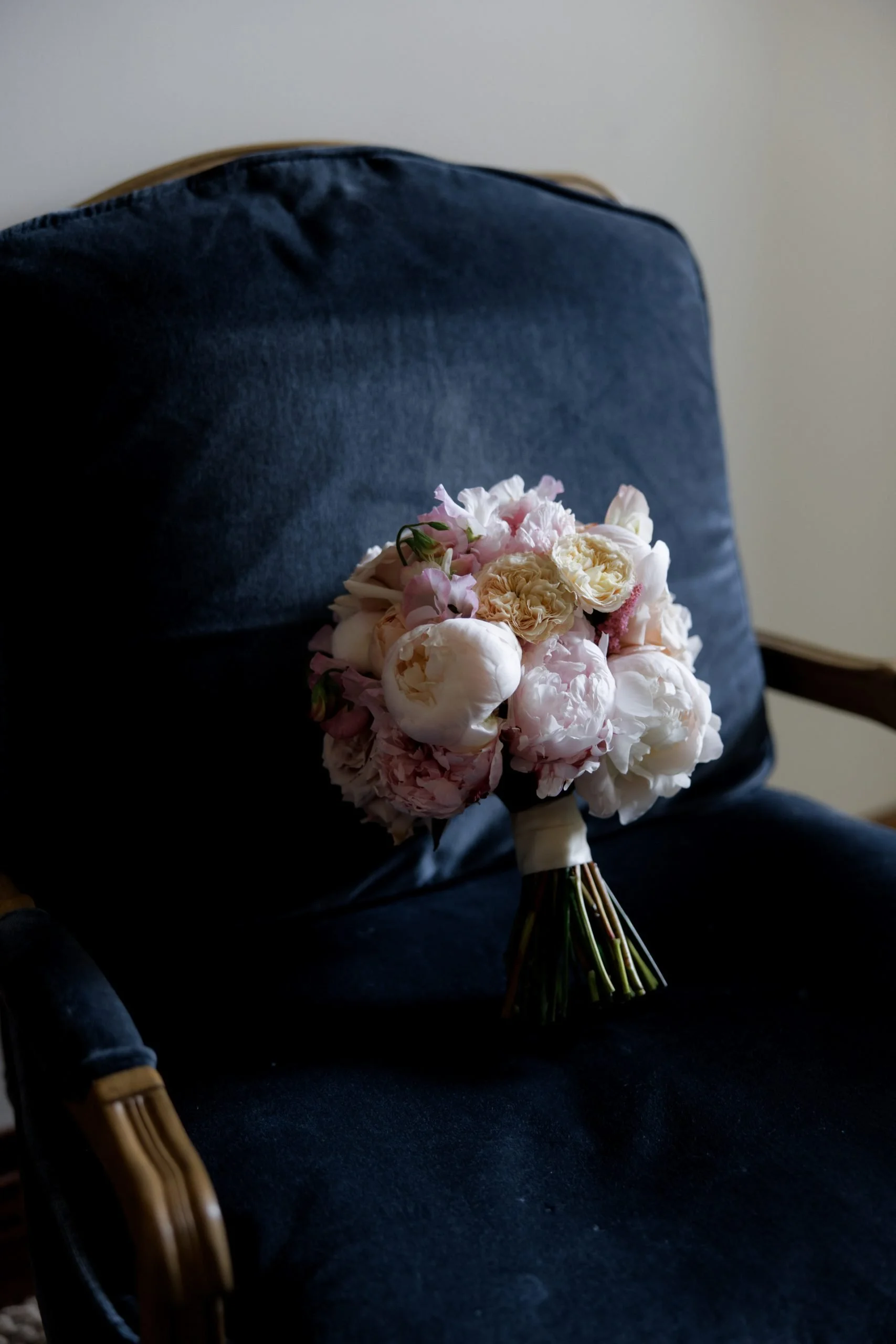 SaltAtelier_MelbourneWeddingPhotography_SydneyWeddingPhotographer_CampbellPointHouse_BellaRoy_14-scaled.jpg