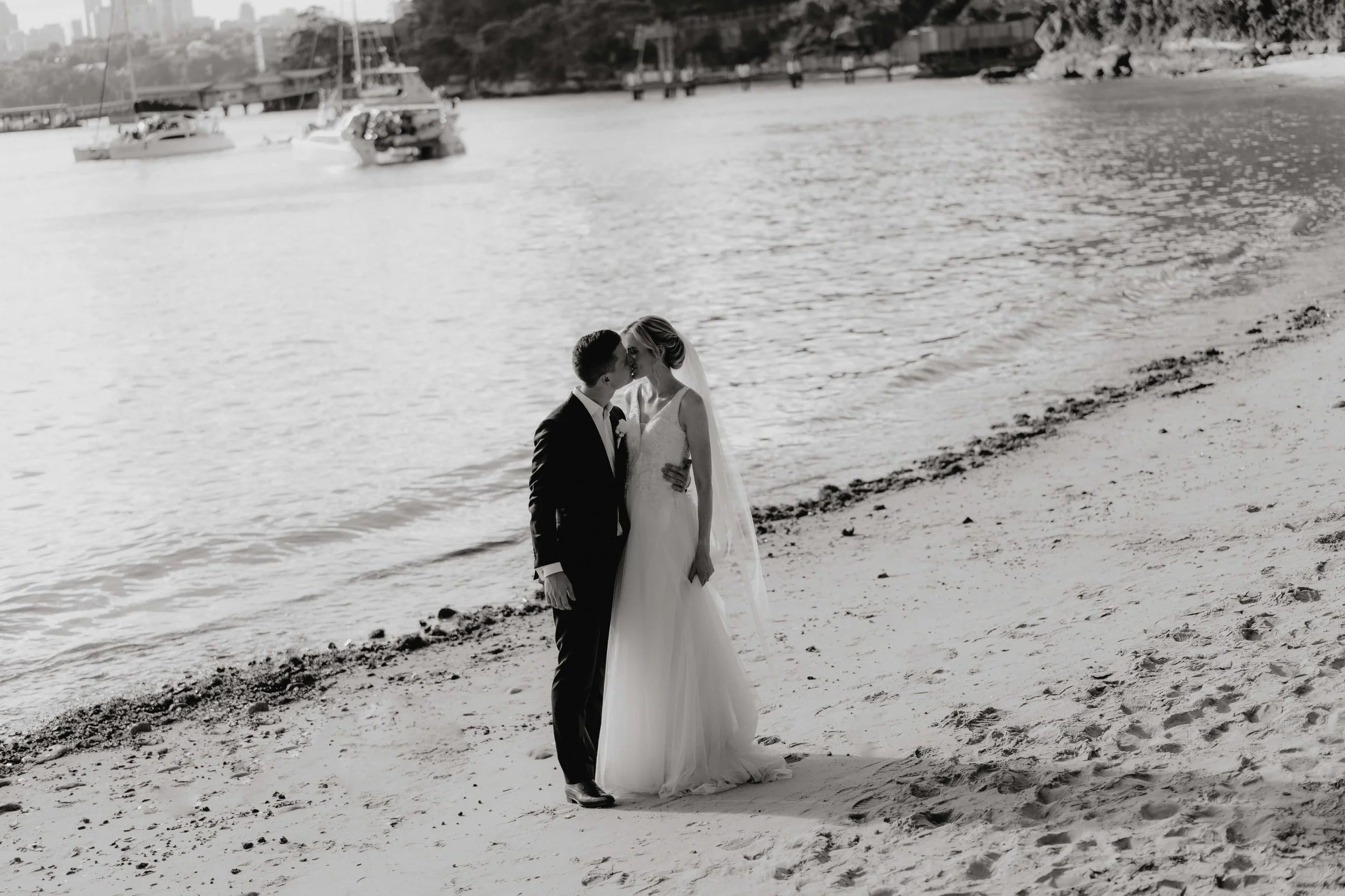 SaltAtelier_SydneyWeddingPhotographer_AtholHall_WeddingVenue_14-scaled.jpg