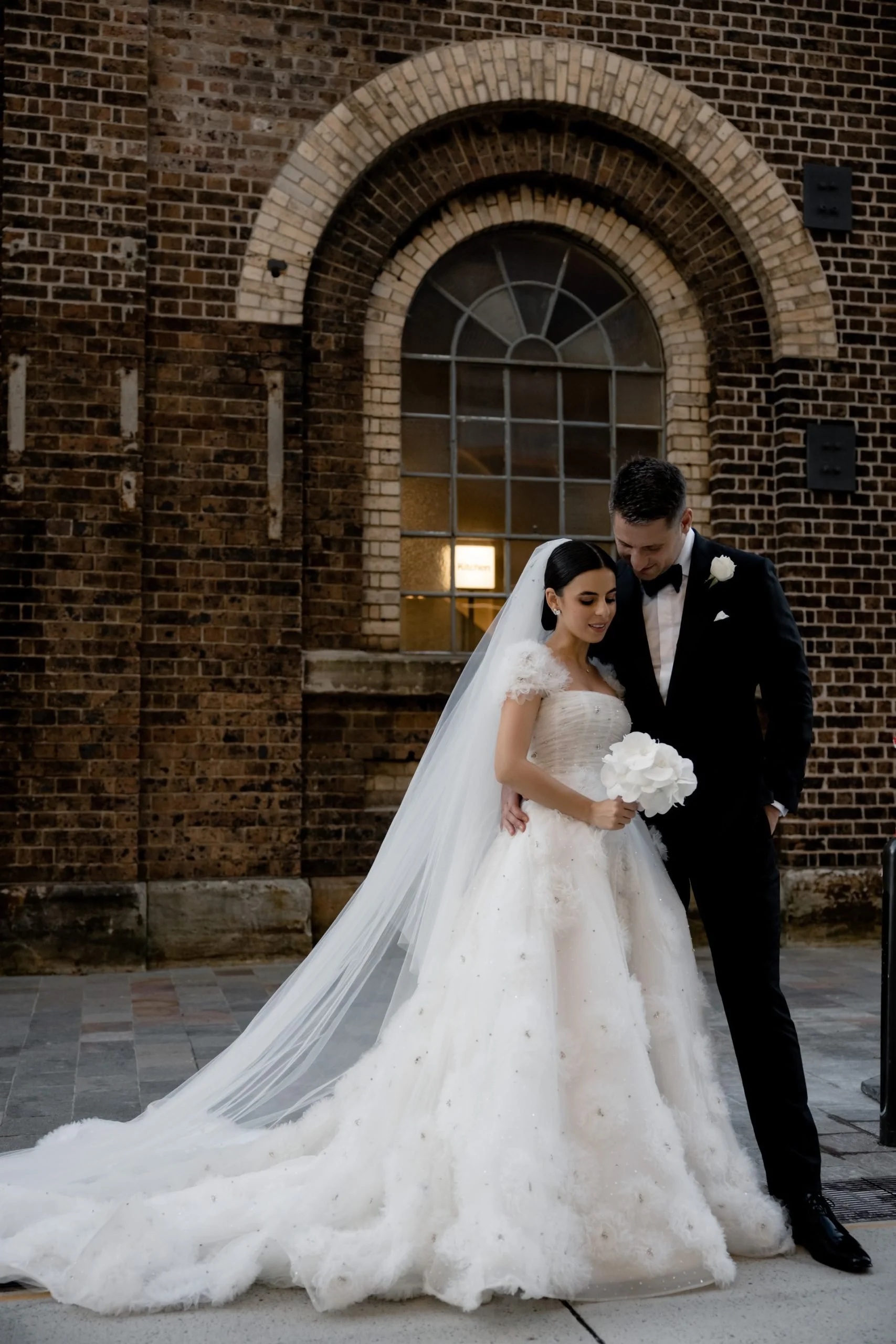 SaltAtelier_SydneyWeddingPhotographer_SydneyWeddingPhotography_TheEveleigh_TheGrounds_LeahMarcus_38-scaled.jpg