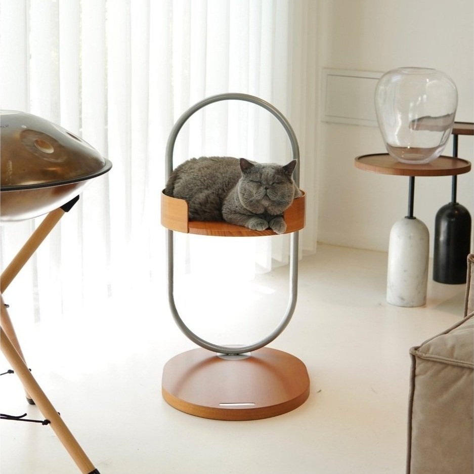 Cita | Floating Cat Table