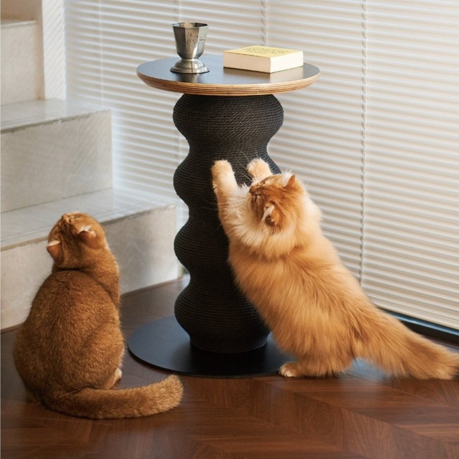 The Wavy Scratch Table