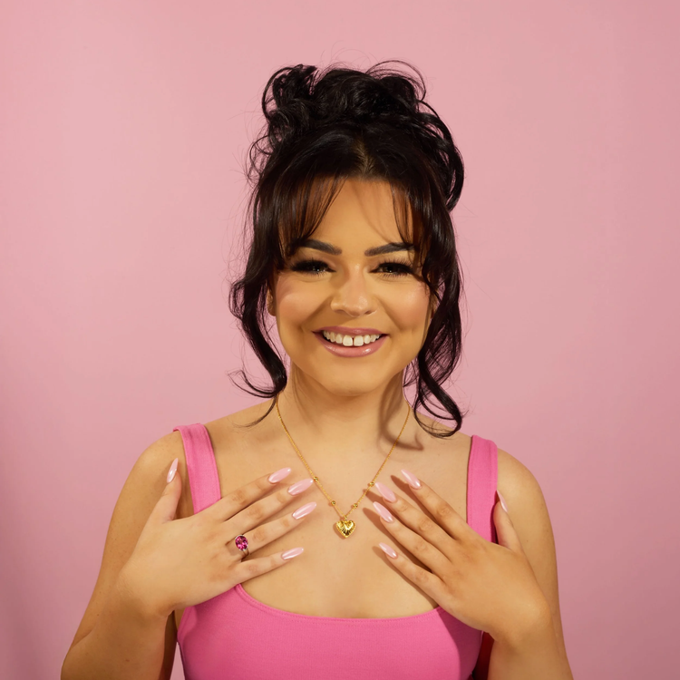 Live Shopping Presenter Headshot: Destiny Bradnick